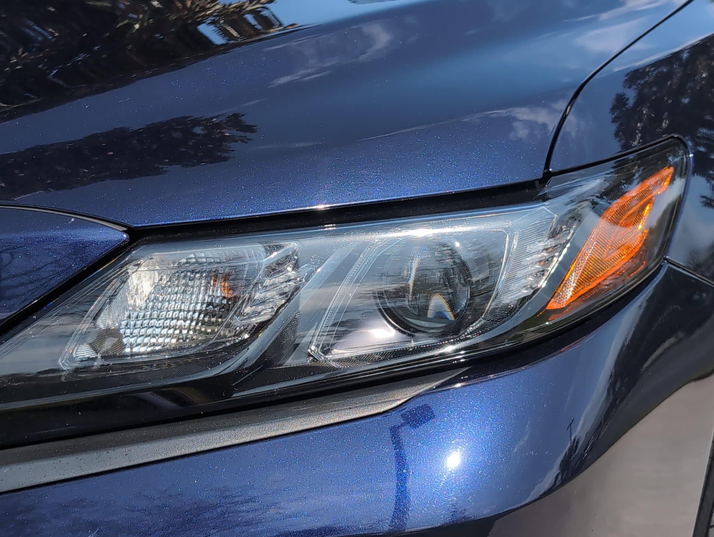 2022 Toyota Camry SE photo 2