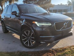 2016 Volvo XC90 T6 Momentum SUV