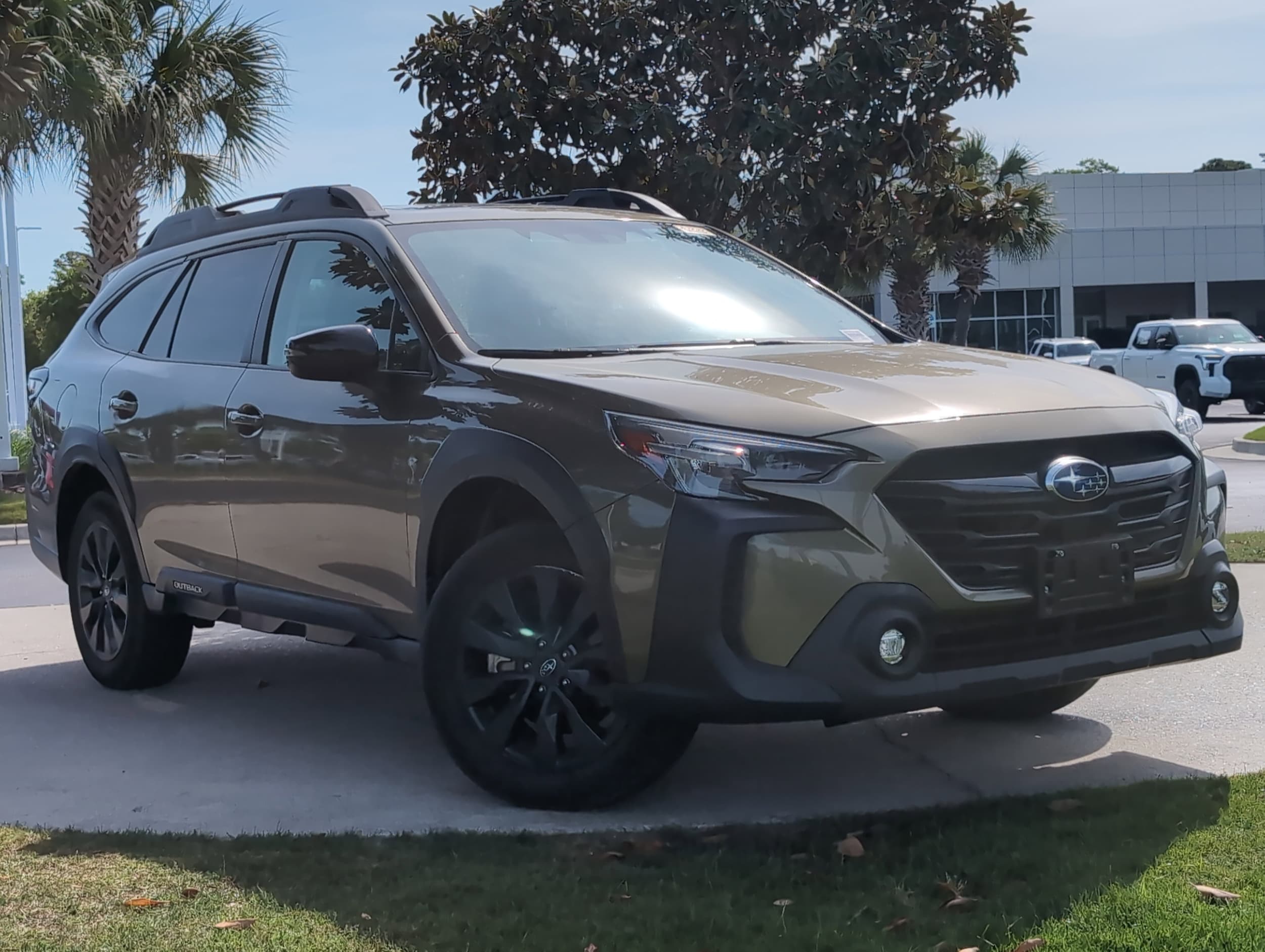 2024 Subaru Outback Onyx Edition photo 2