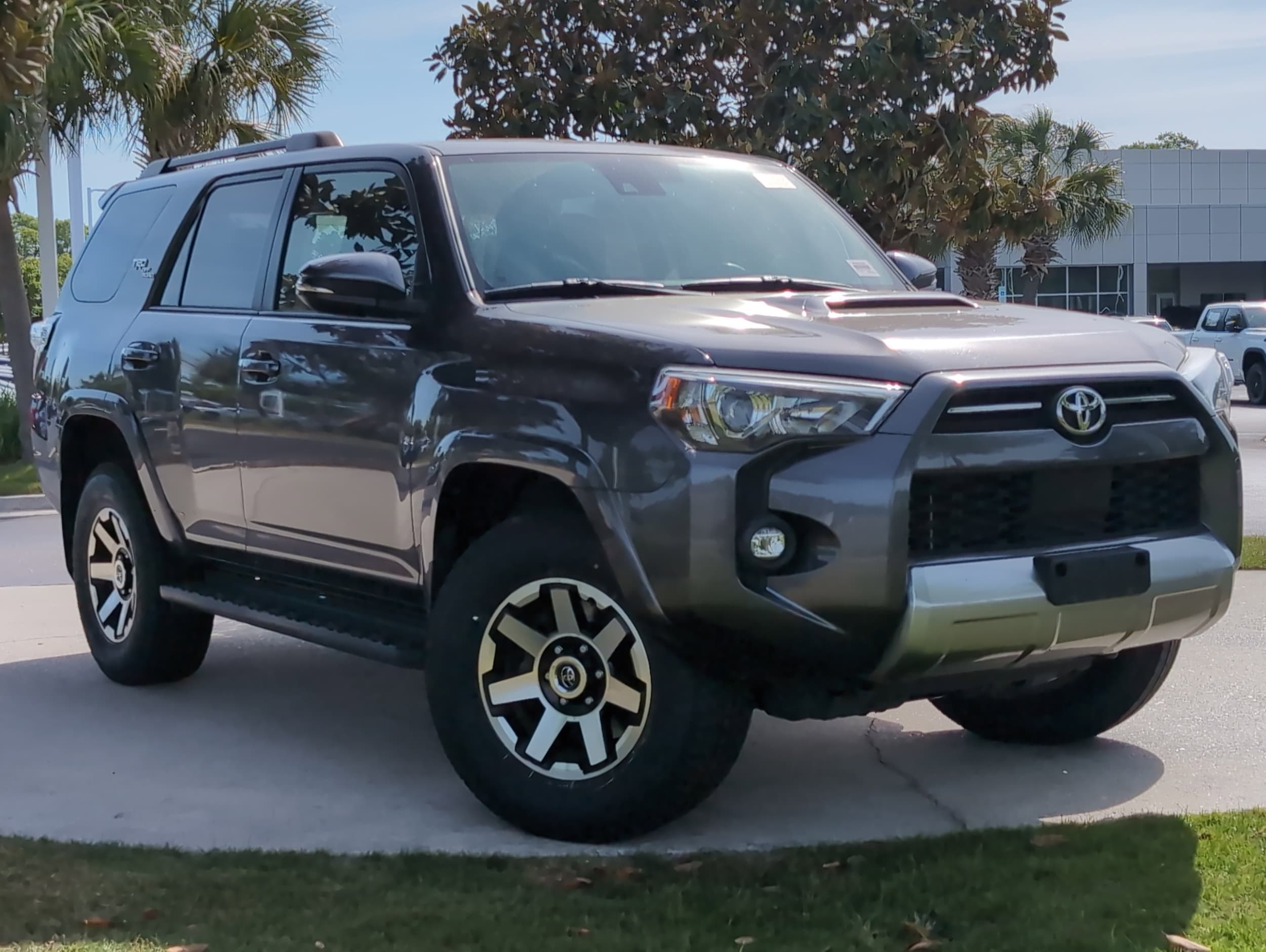 2022 Toyota 4Runner TRD Off Road Premium photo 2
