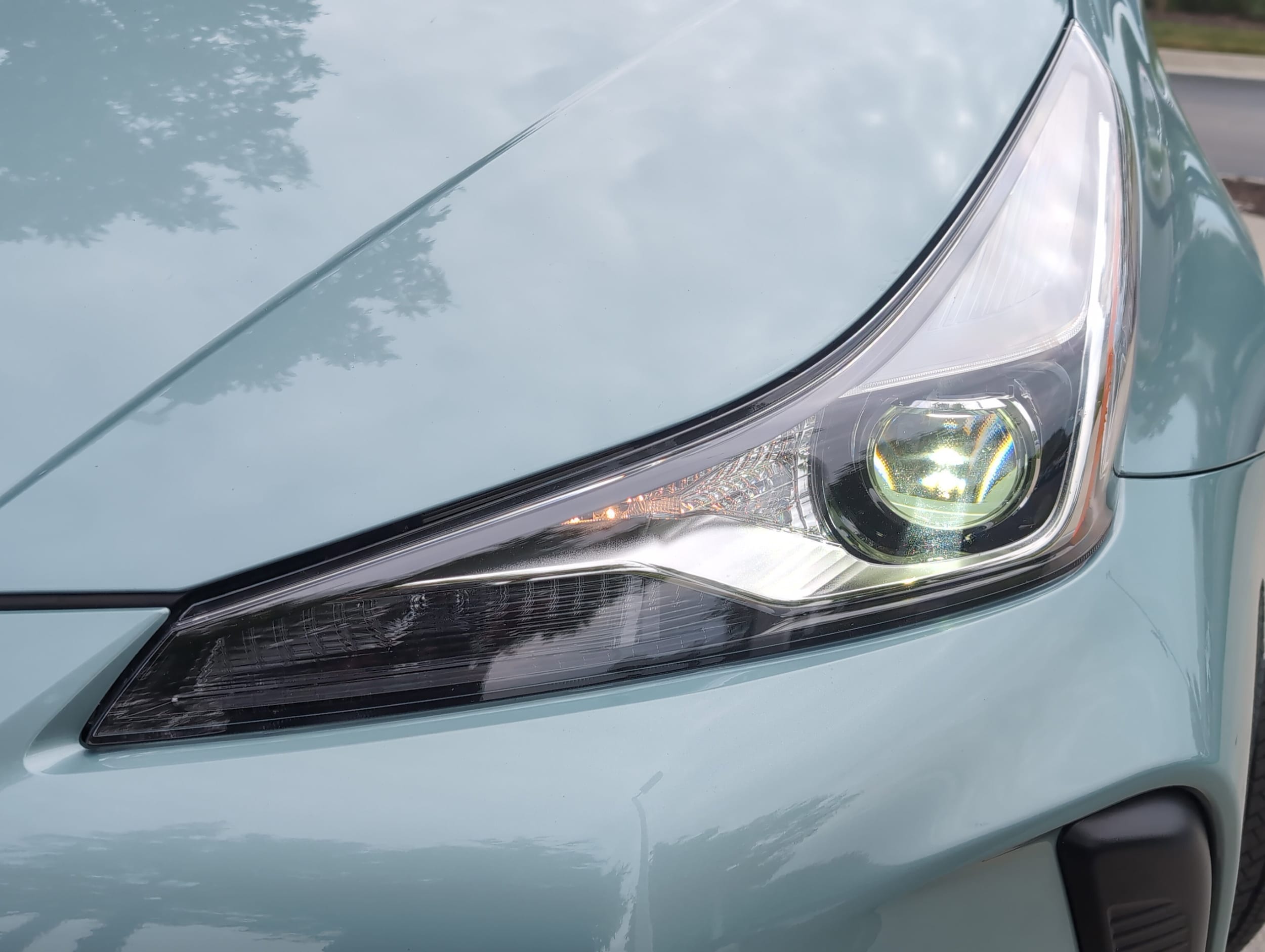 2022 Toyota Prius LE photo 6