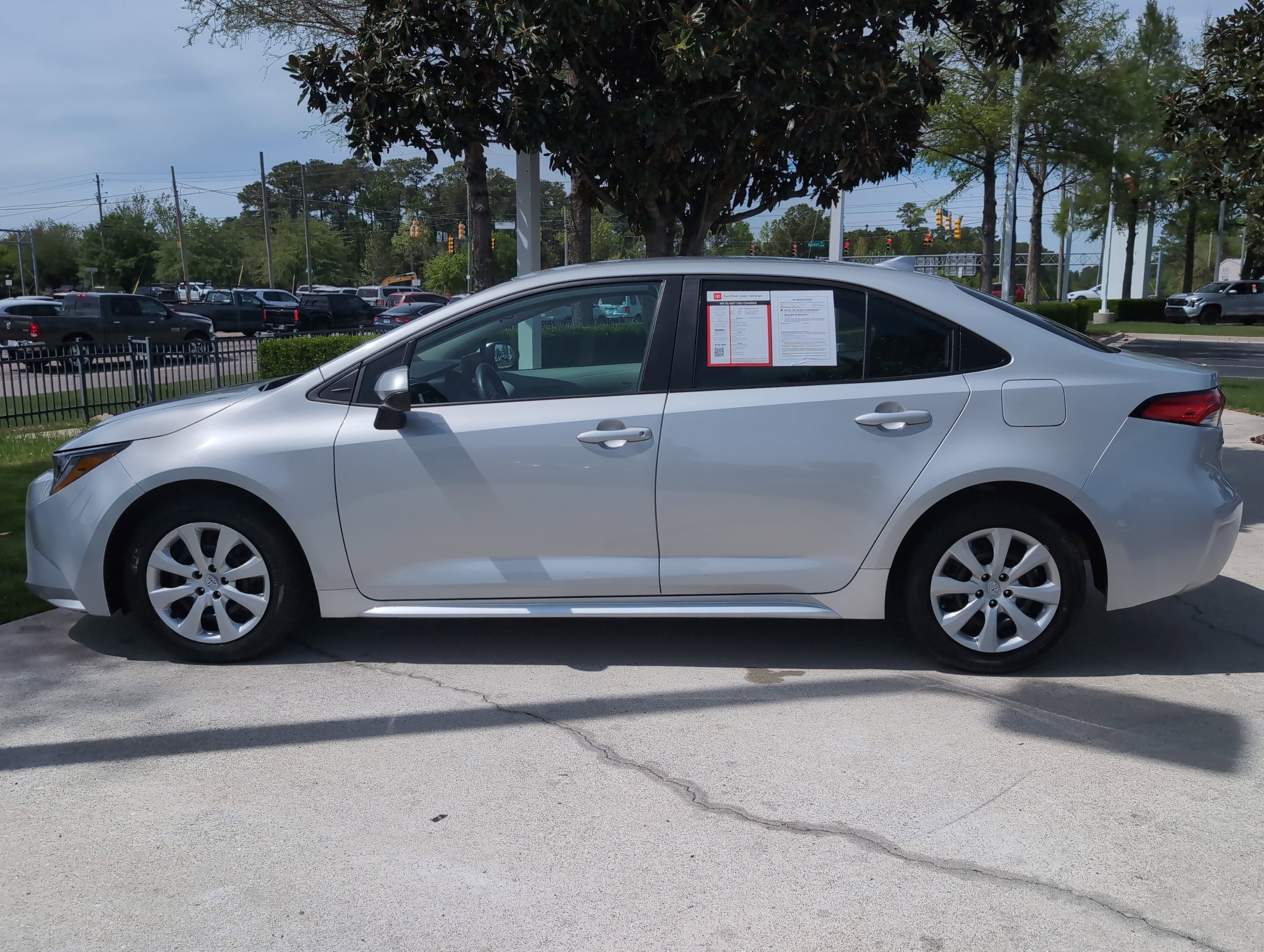 2024 Toyota Corolla LE photo 5