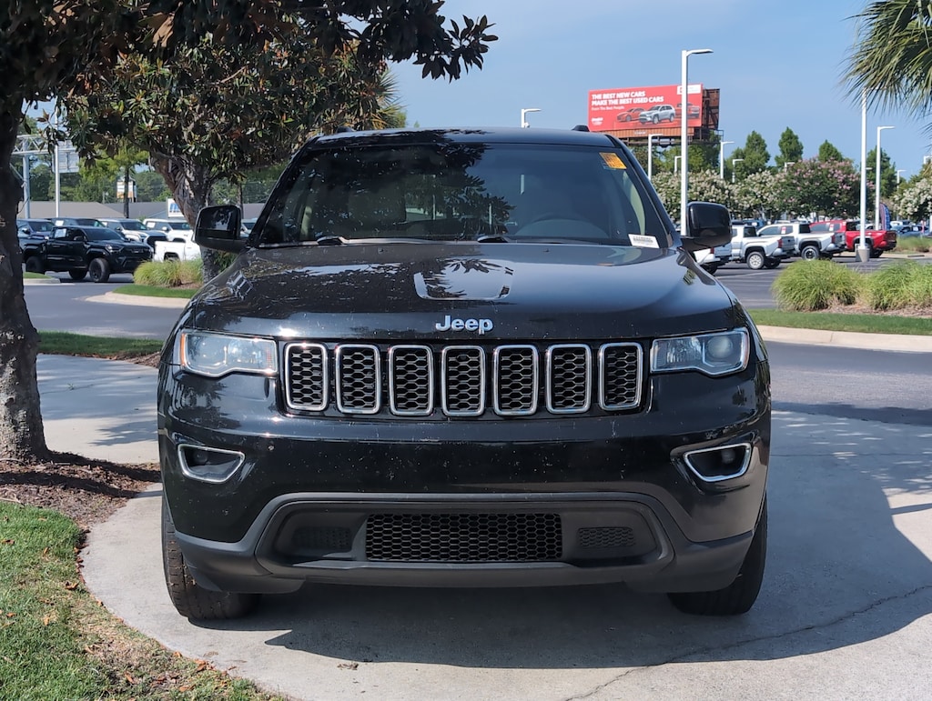 Used 2017 Jeep Grand Cherokee Laredo SUV