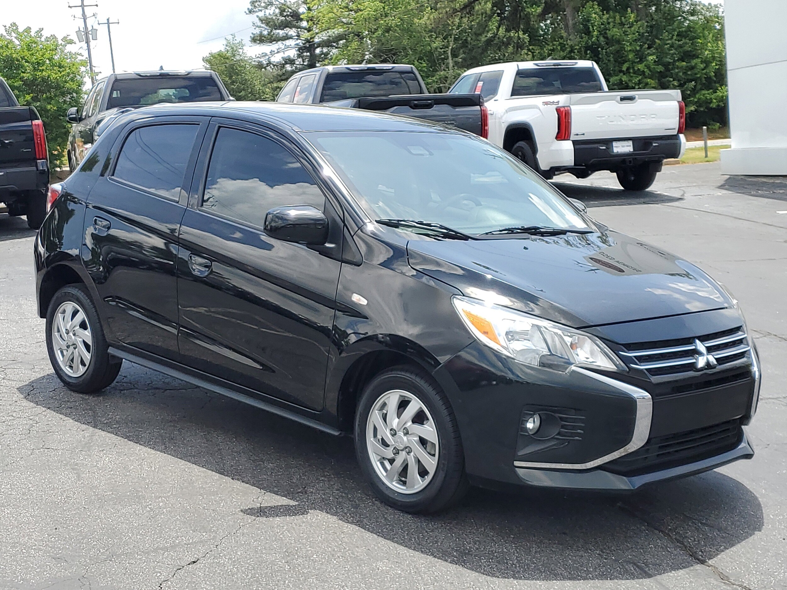 2023 Mitsubishi Mirage LE photo 3