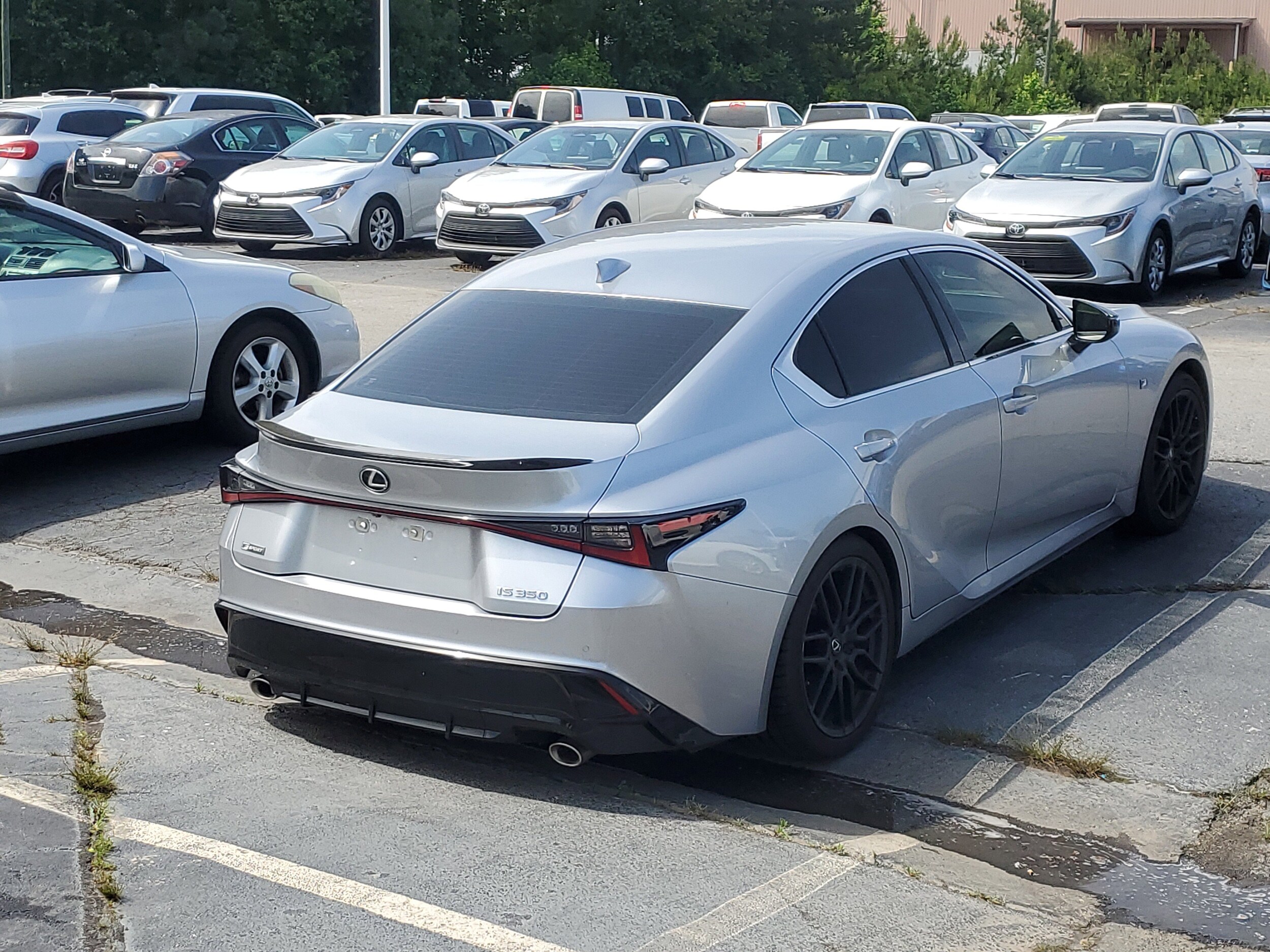2021 Lexus IS 350 F SPORT photo 3