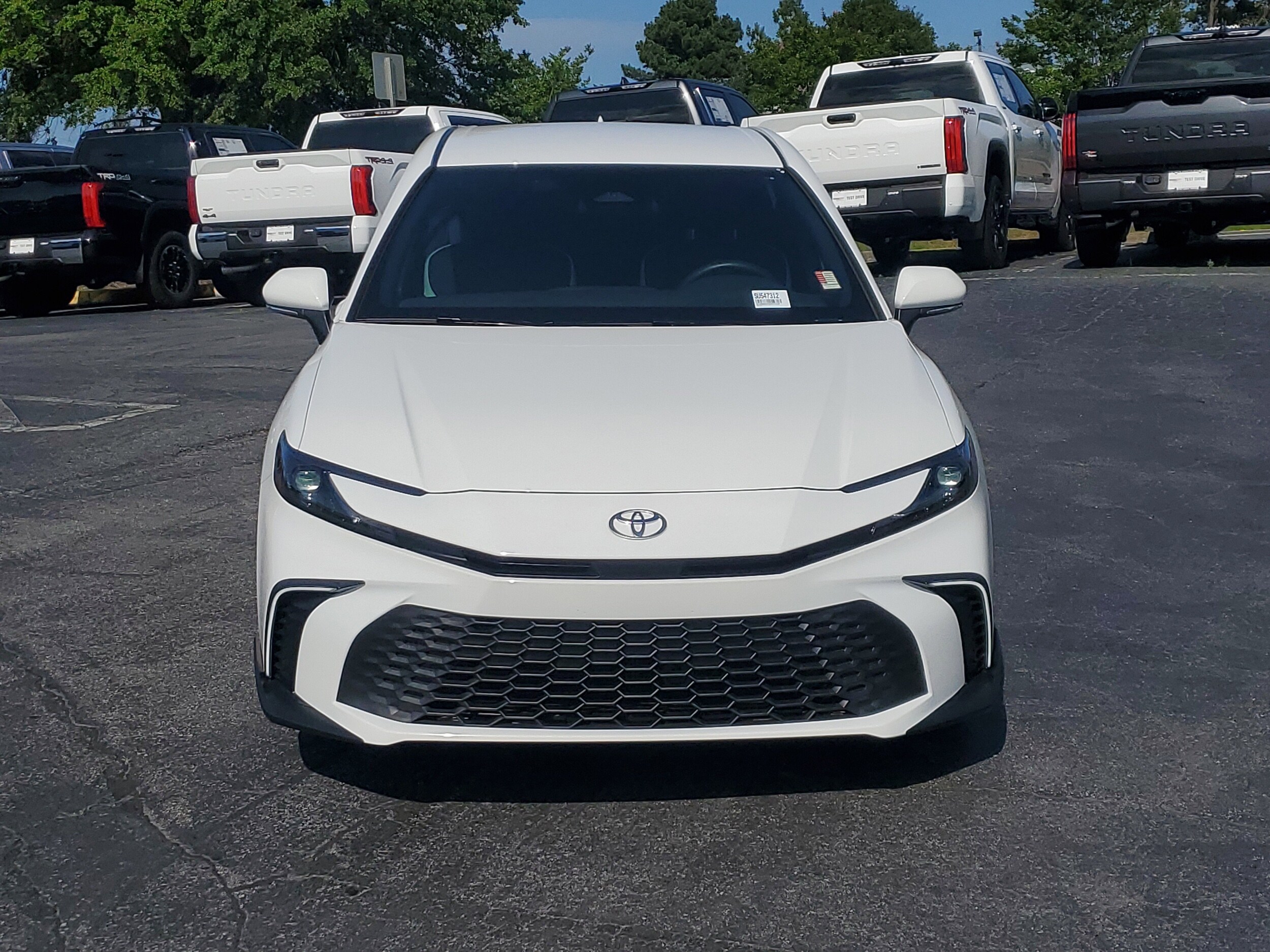 2025 Toyota Camry SE photo 2