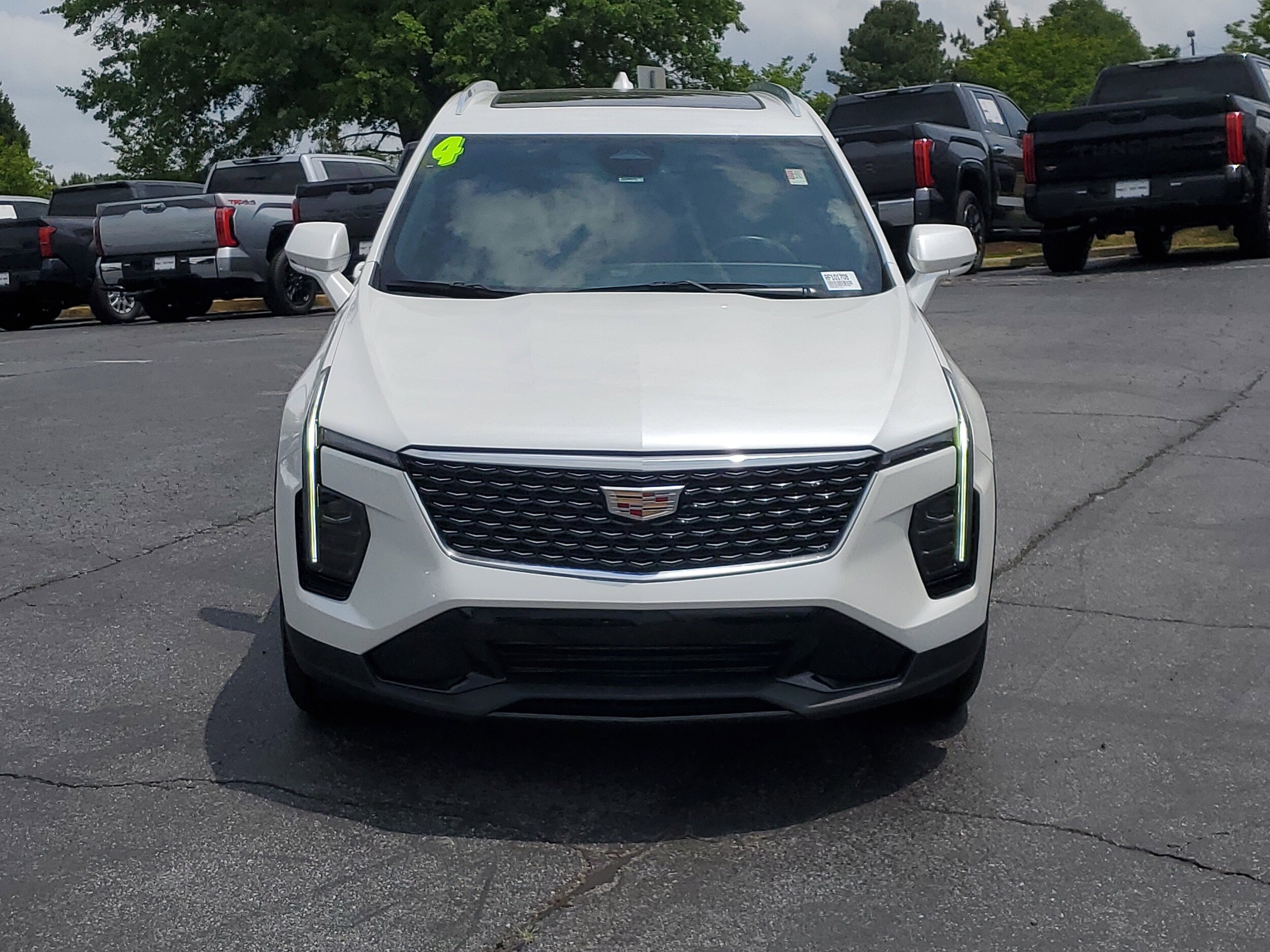 2024 Cadillac XT4 Premium Luxury photo 2