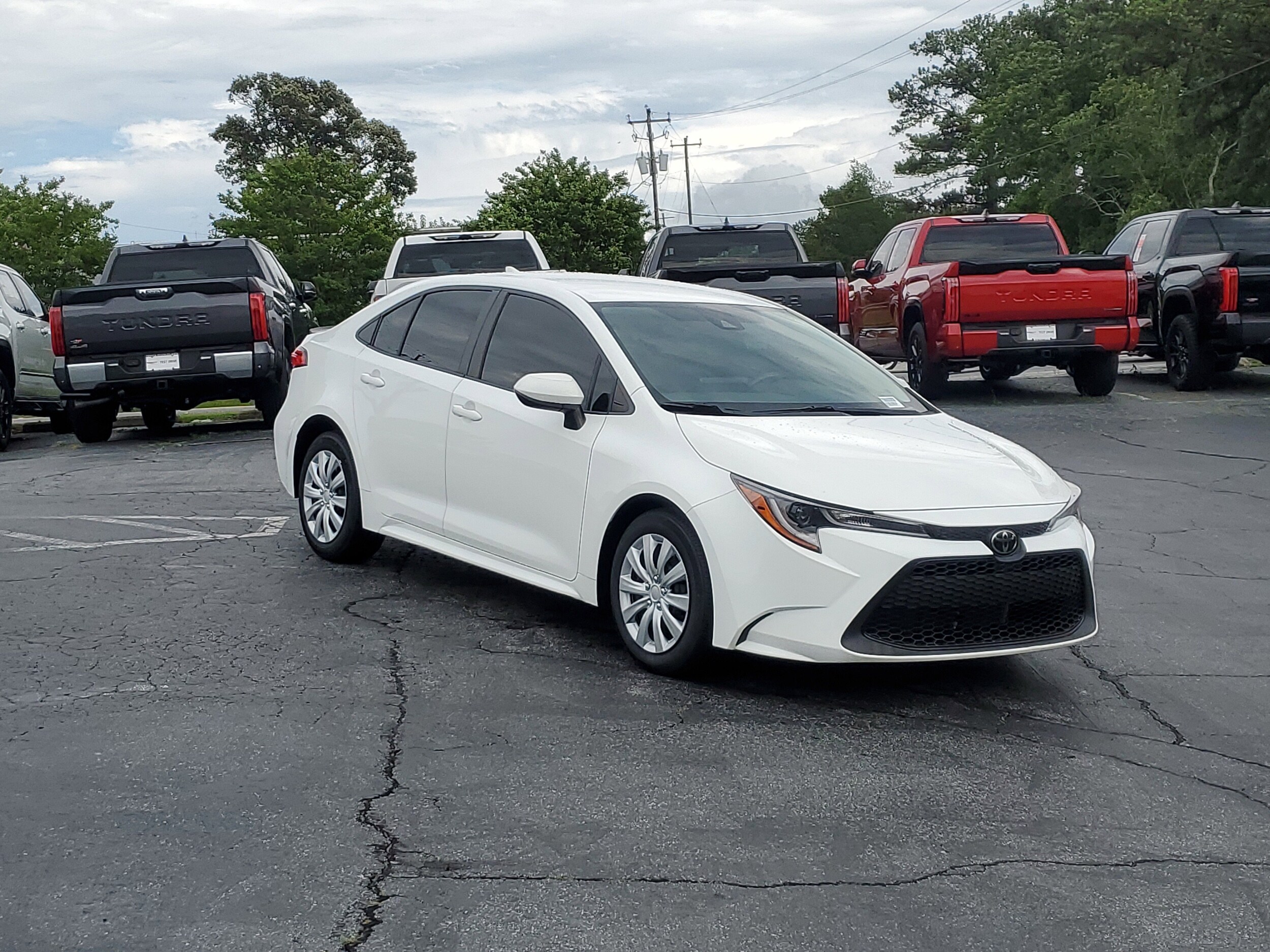 2022 Toyota Corolla LE photo 3