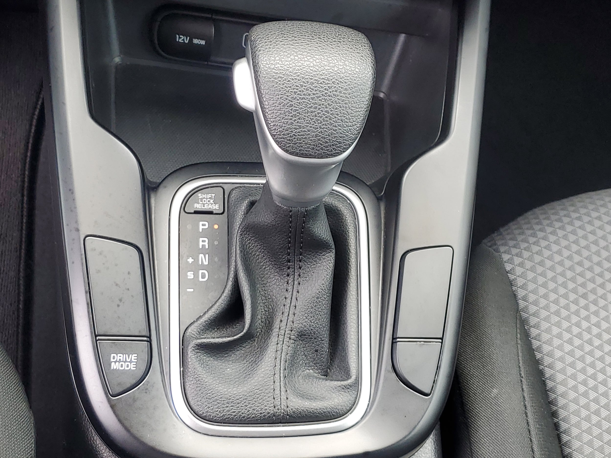 2023 Kia Soul LX - Photo 30