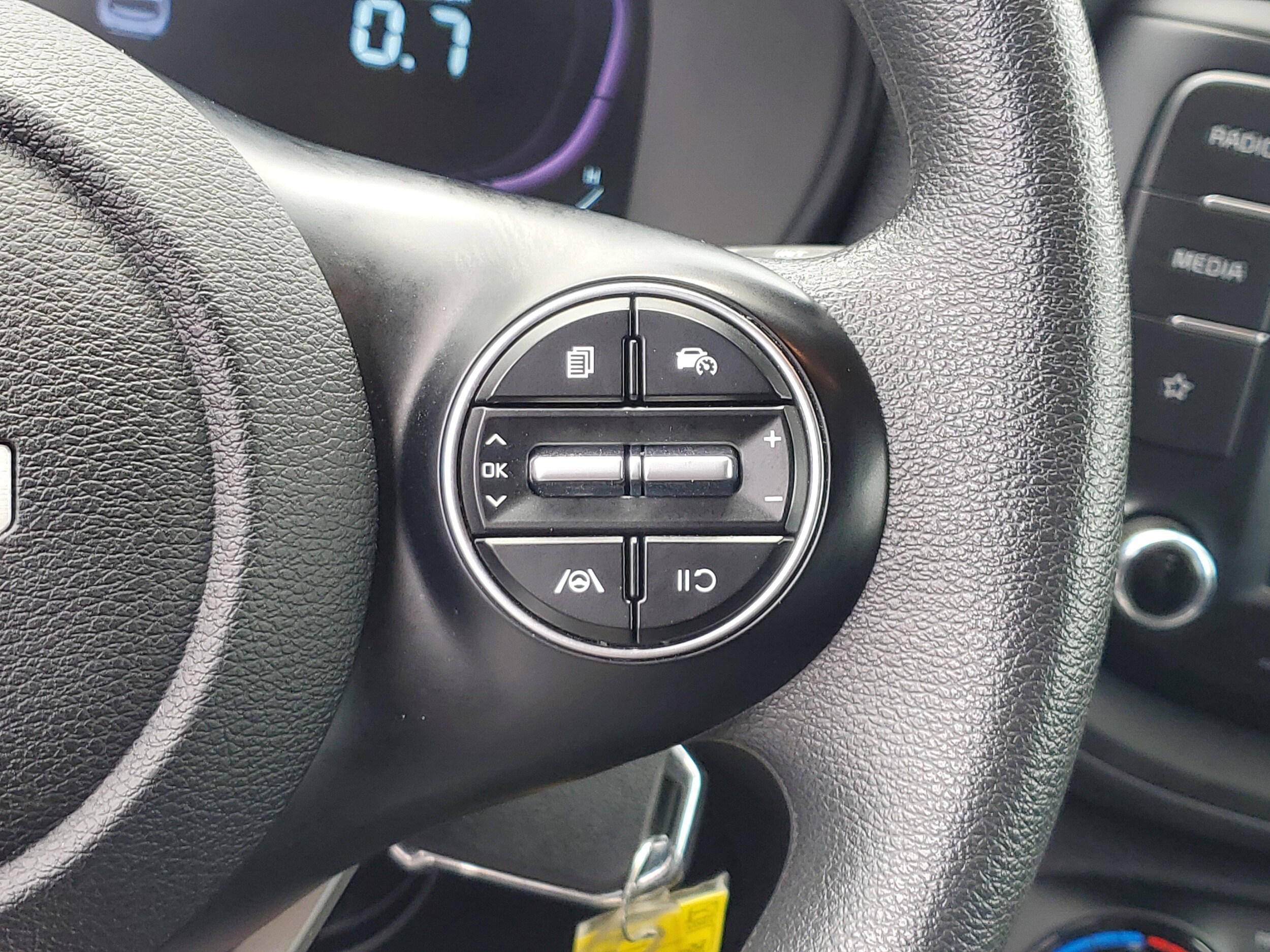 2023 Kia Soul LX - Photo 25