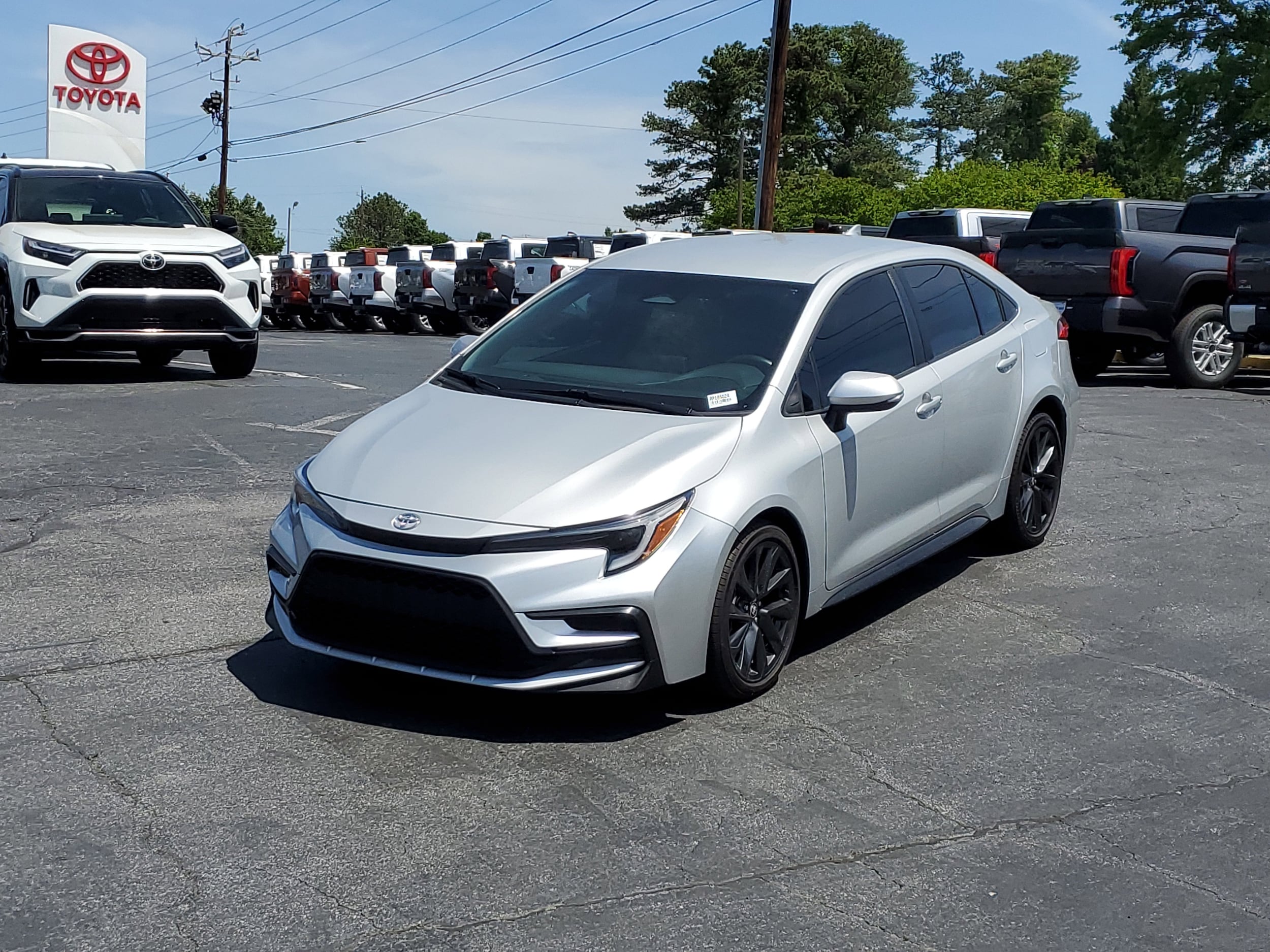 2024 Toyota Corolla SE photo 2