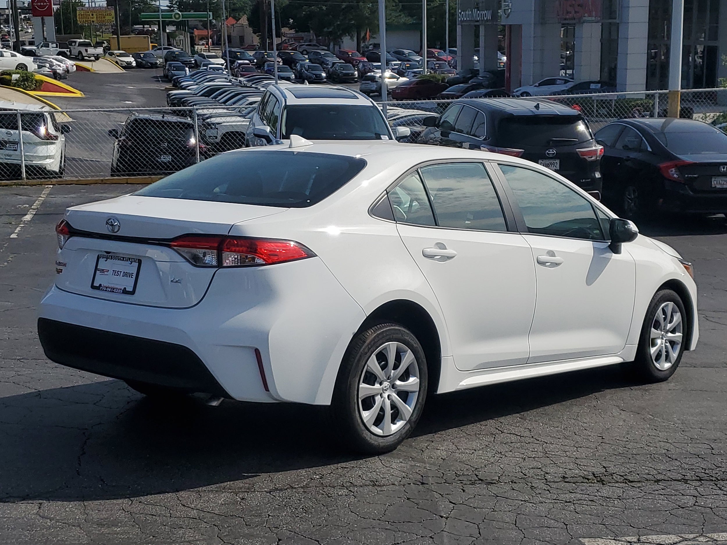 2024 Toyota Corolla LE photo 4