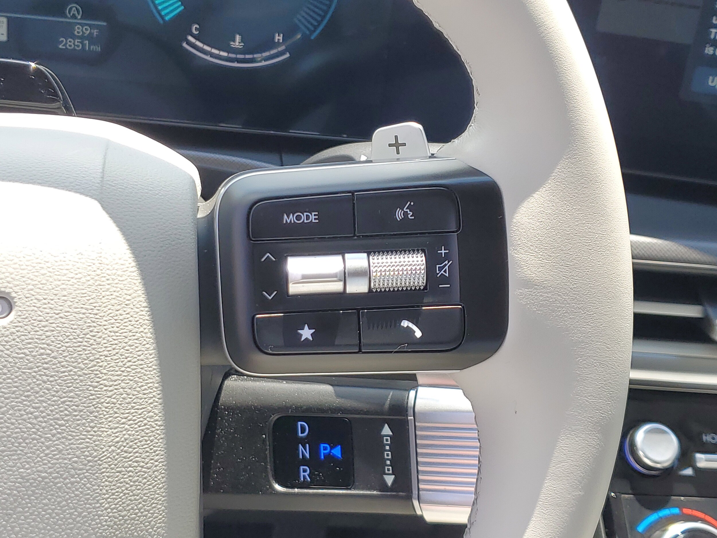 2025 Hyundai Santa Fe SEL - Photo 28
