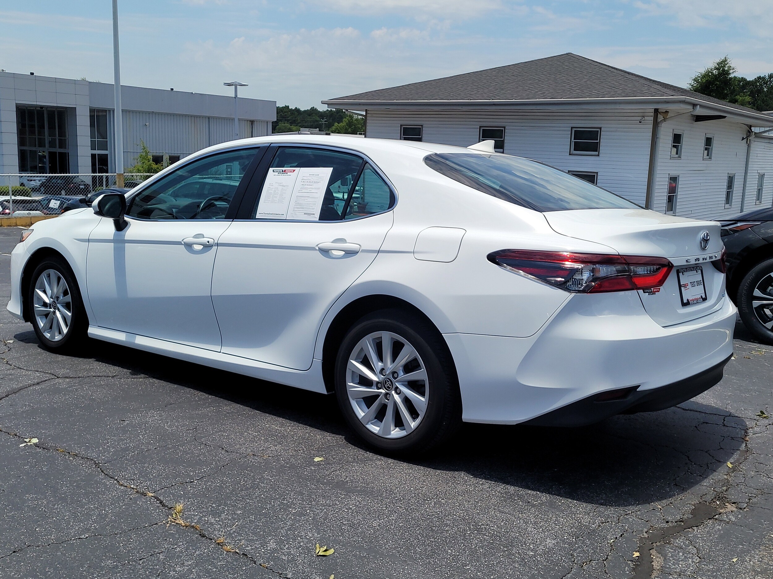 2024 Toyota Camry LE photo 4