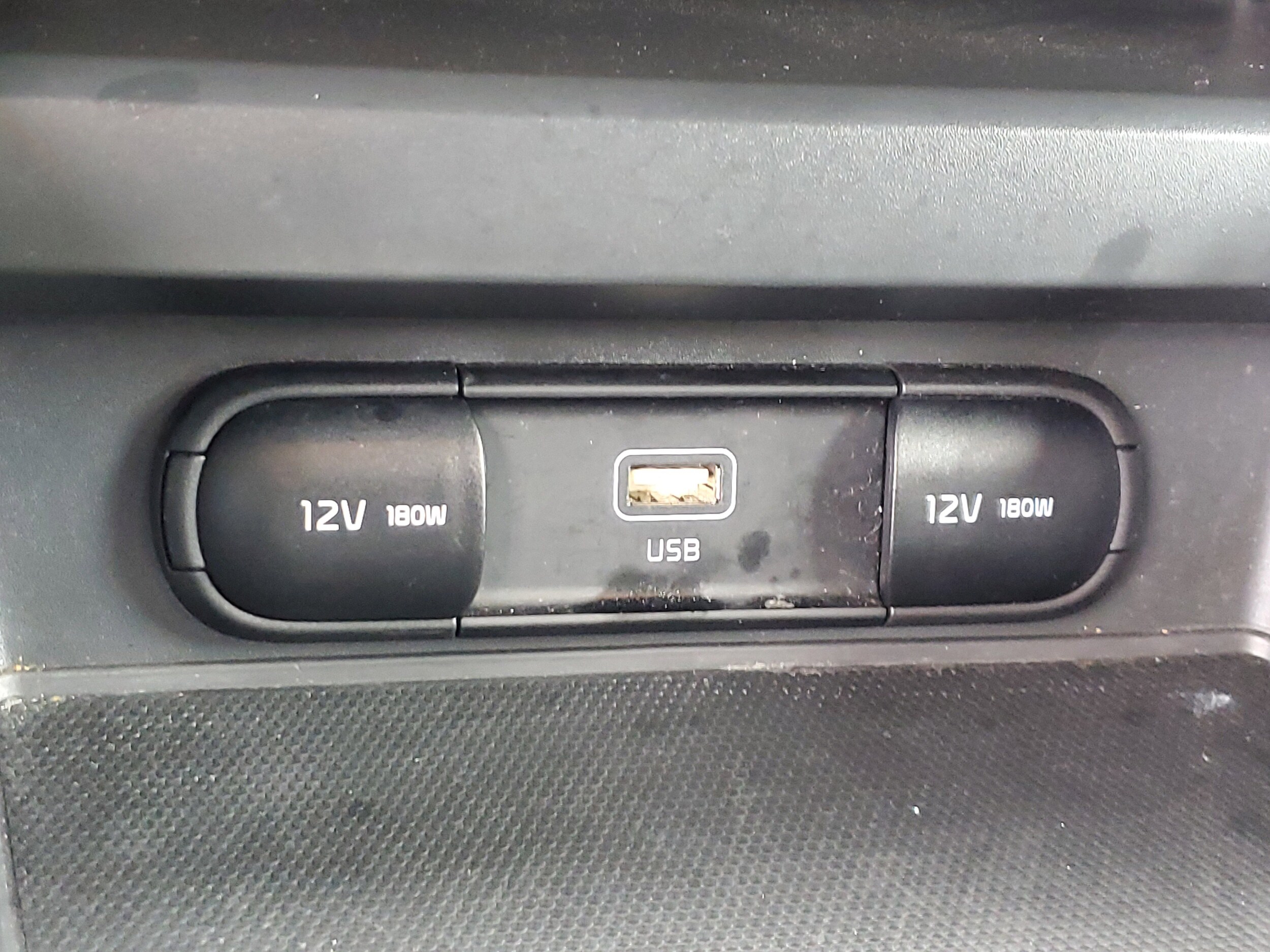 2023 Kia Soul LX - Photo 29