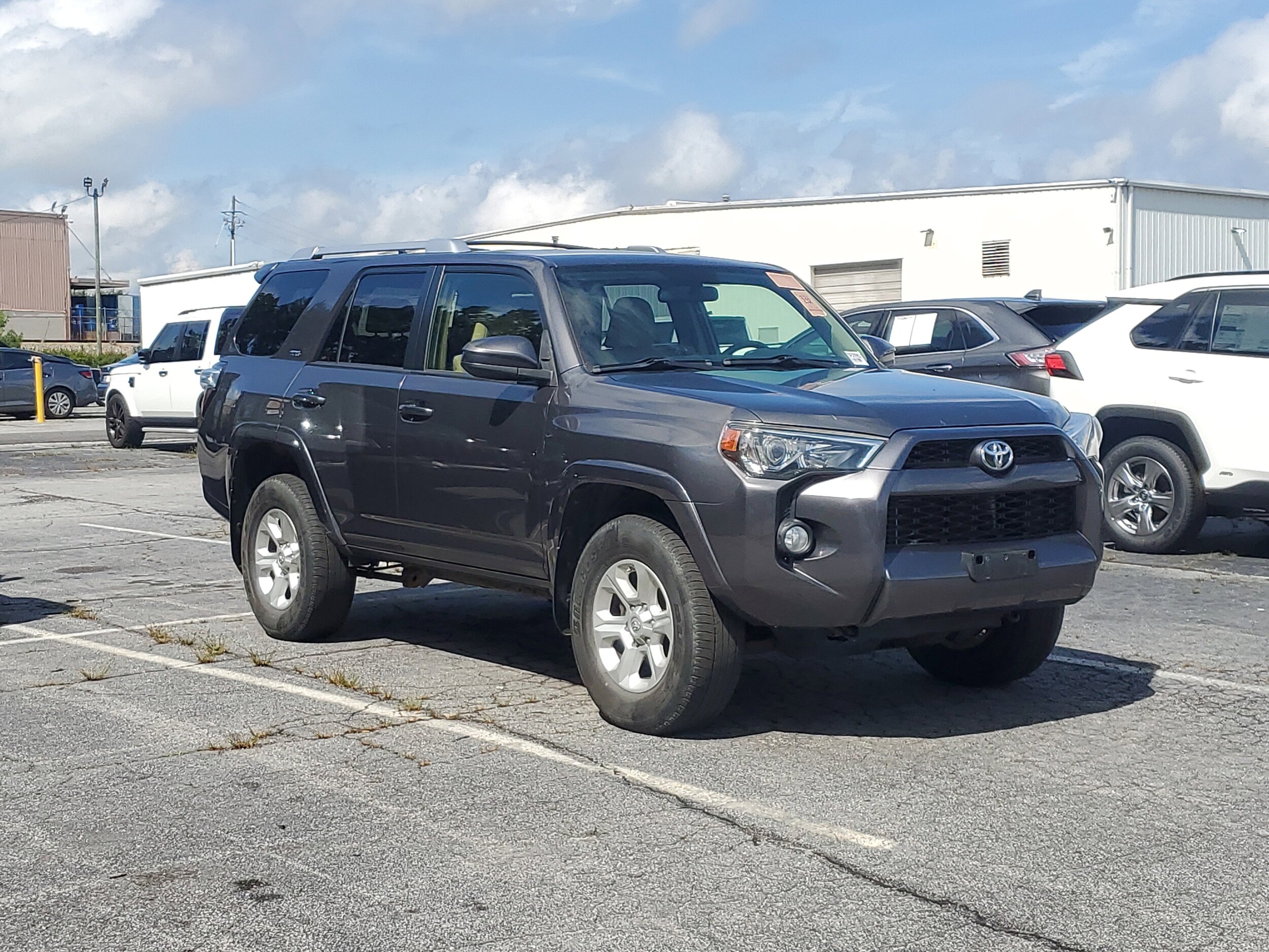 2015 Toyota 4Runner SR5 photo 3