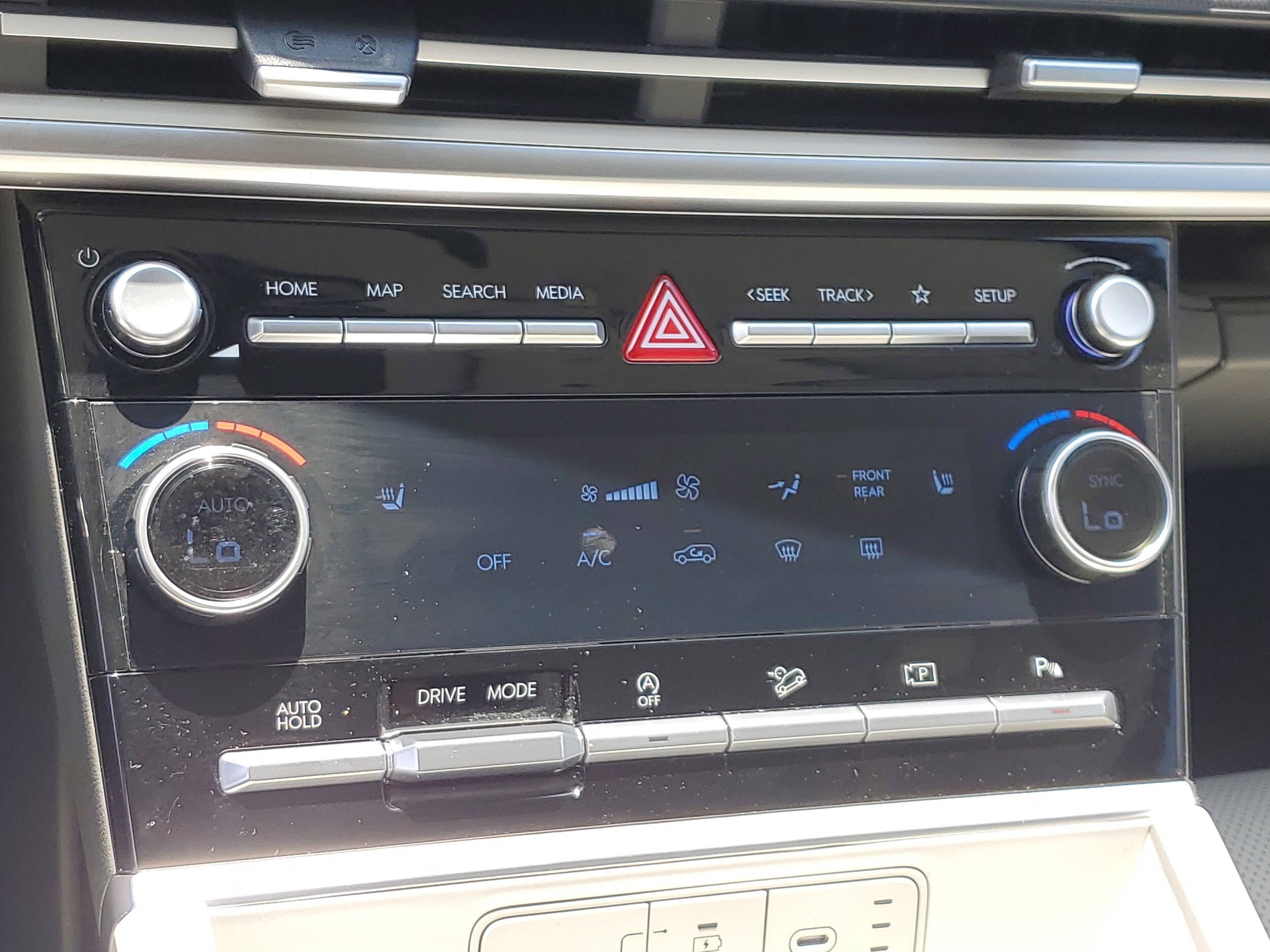 2025 Hyundai Santa Fe SEL - Photo 31
