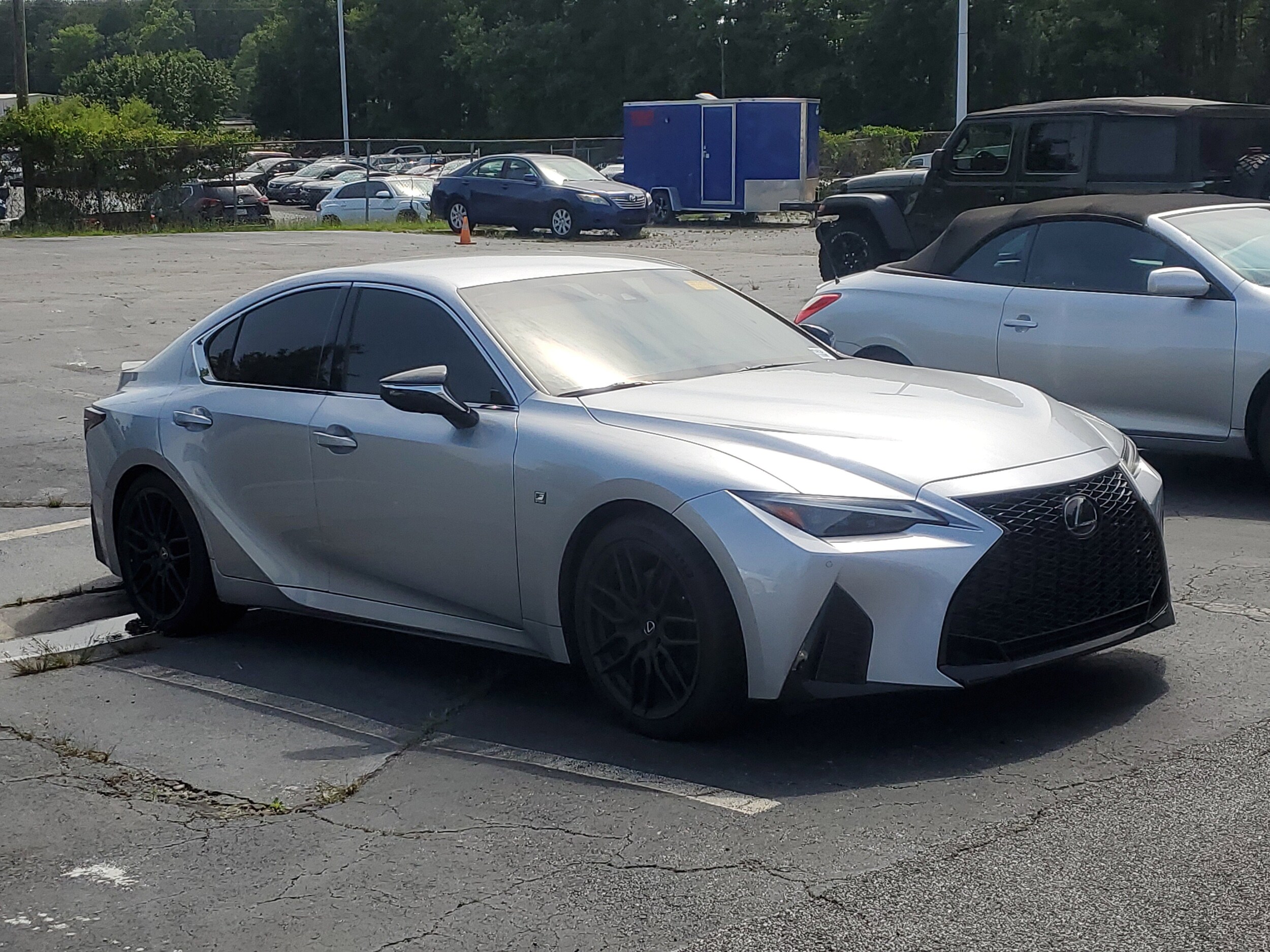 2021 Lexus IS 350 F SPORT photo 2
