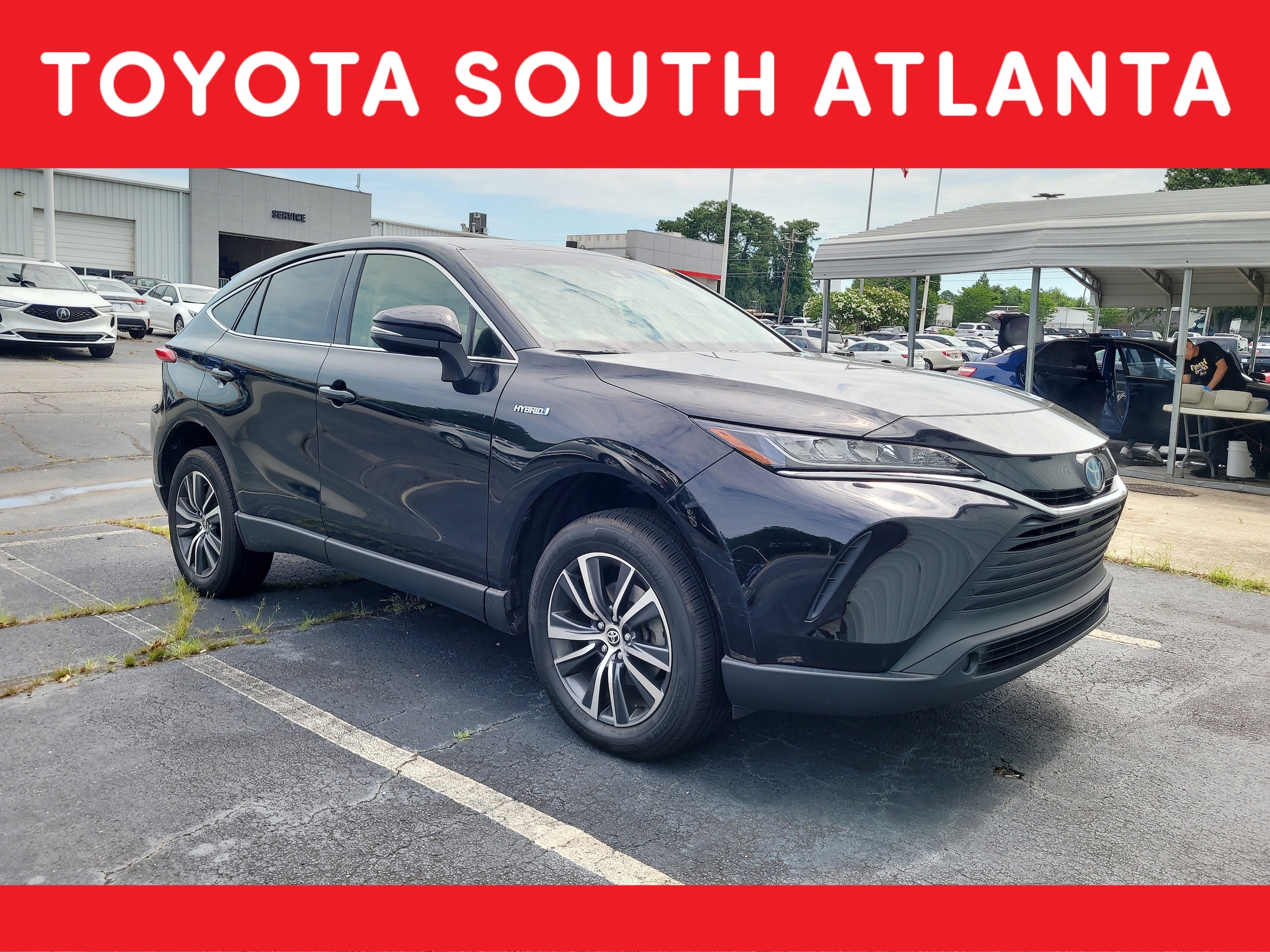 2021 Toyota Venza LE's photo