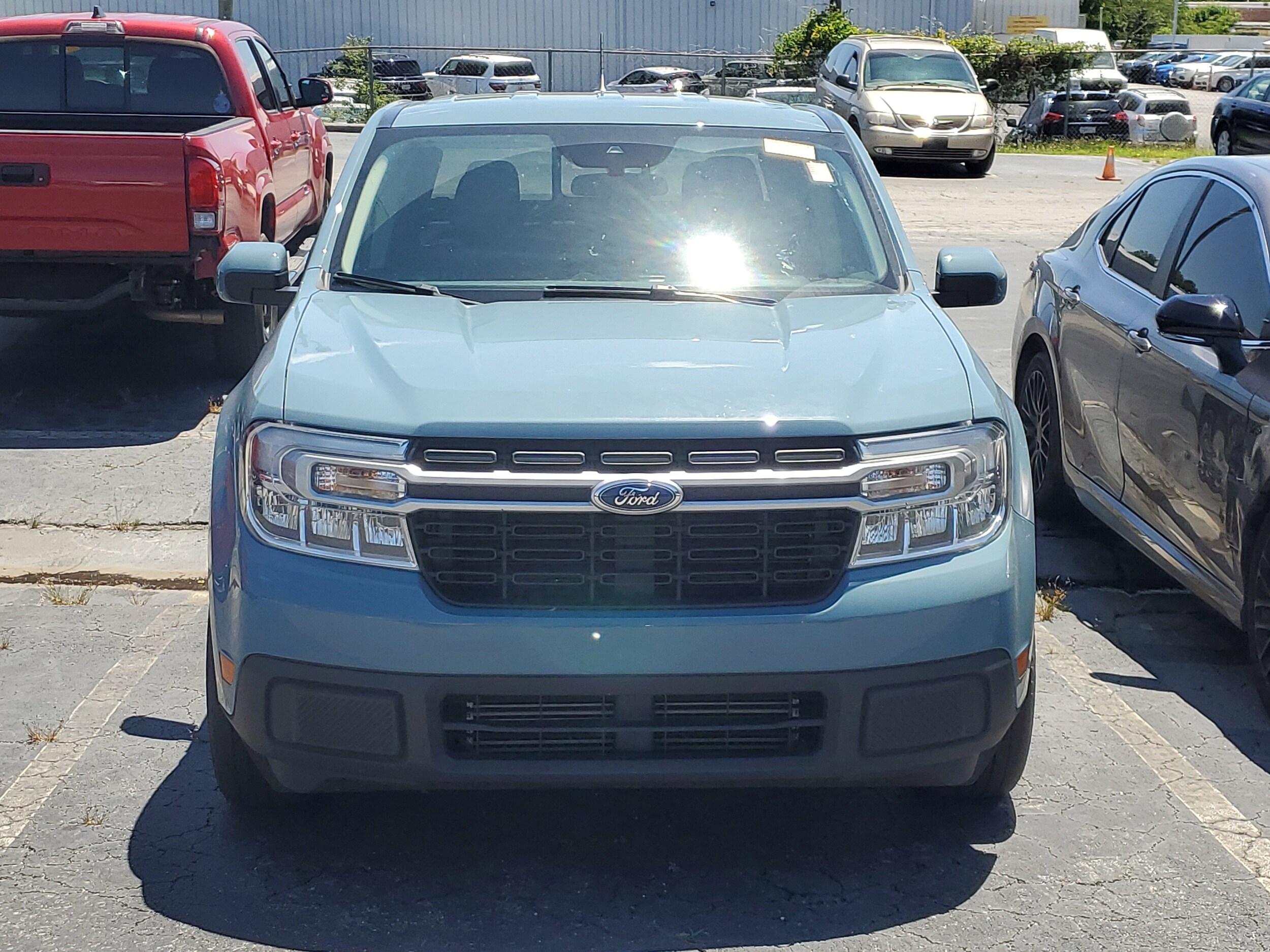 2023 Ford Maverick Lariat photo 2