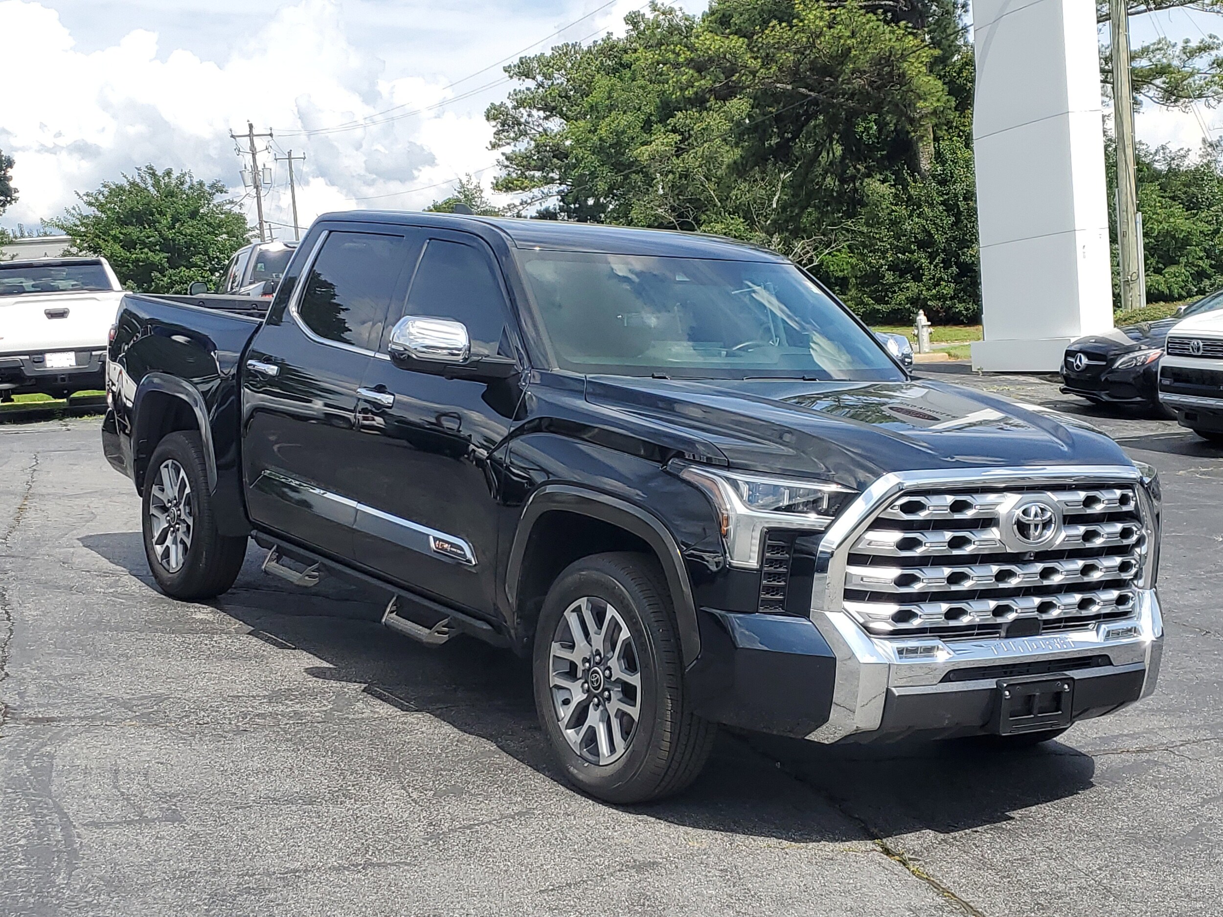2024 Toyota Tundra 1794 Edition CrewMax photo 3