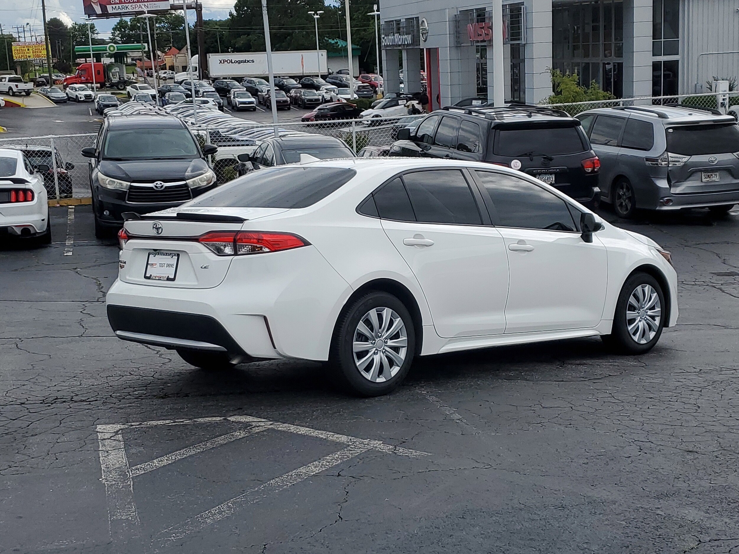 2022 Toyota Corolla LE photo 4