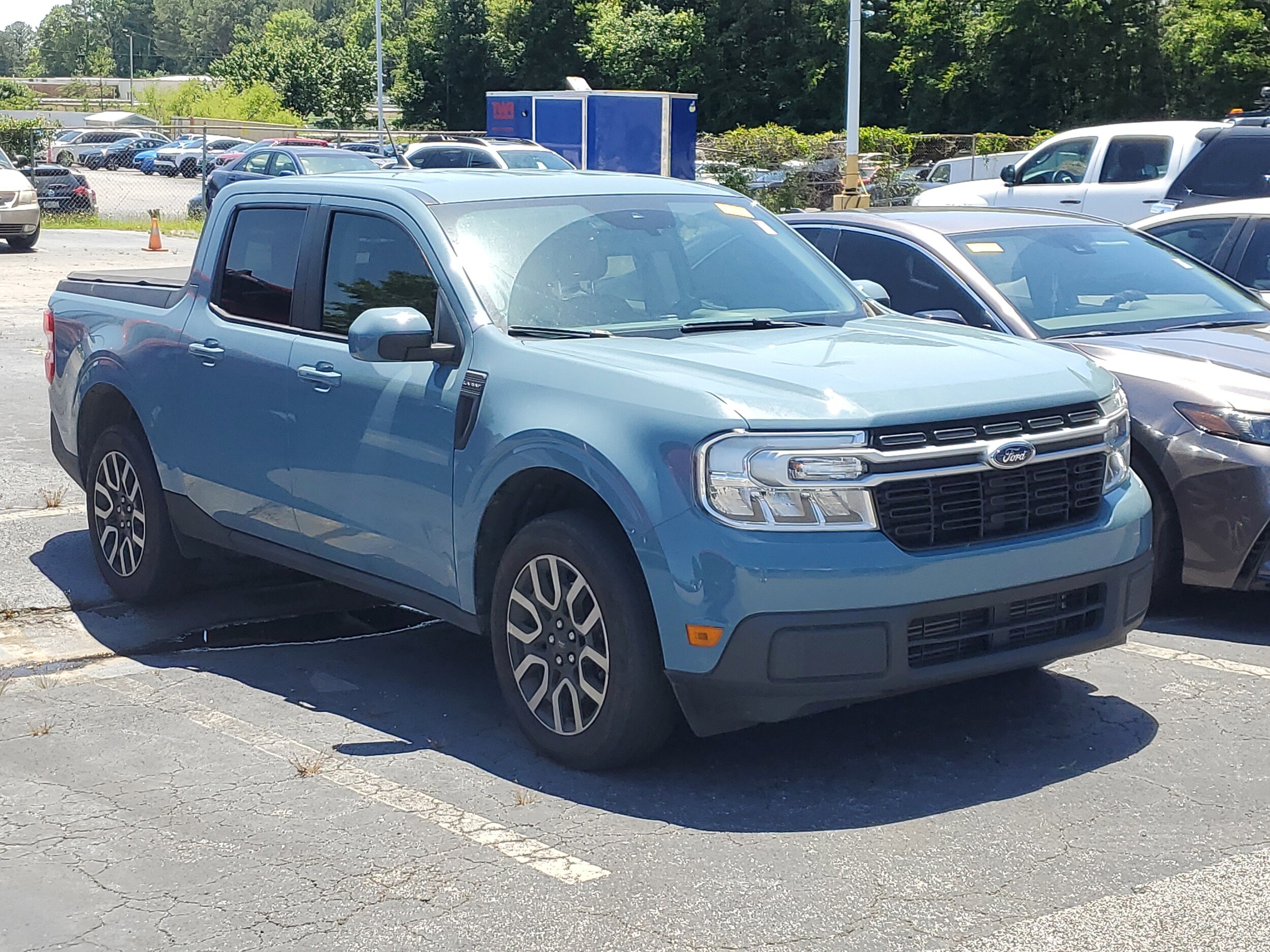 2023 Ford Maverick Lariat photo 3