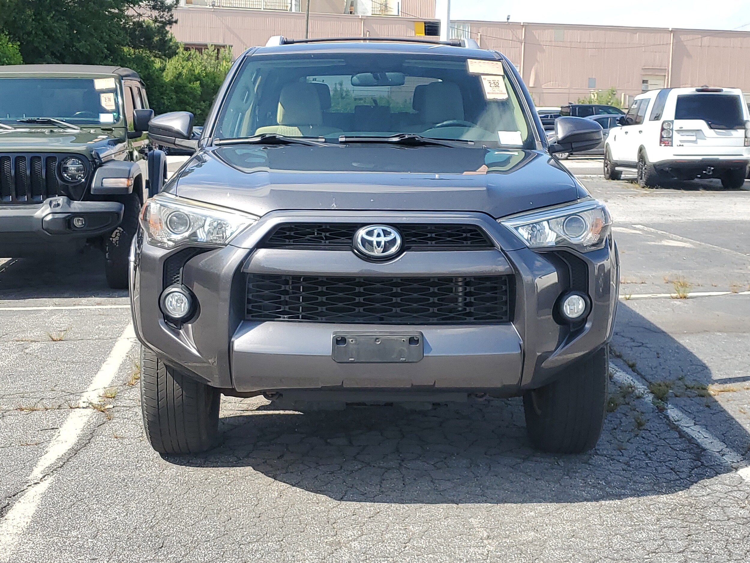 2015 Toyota 4Runner SR5 photo 2