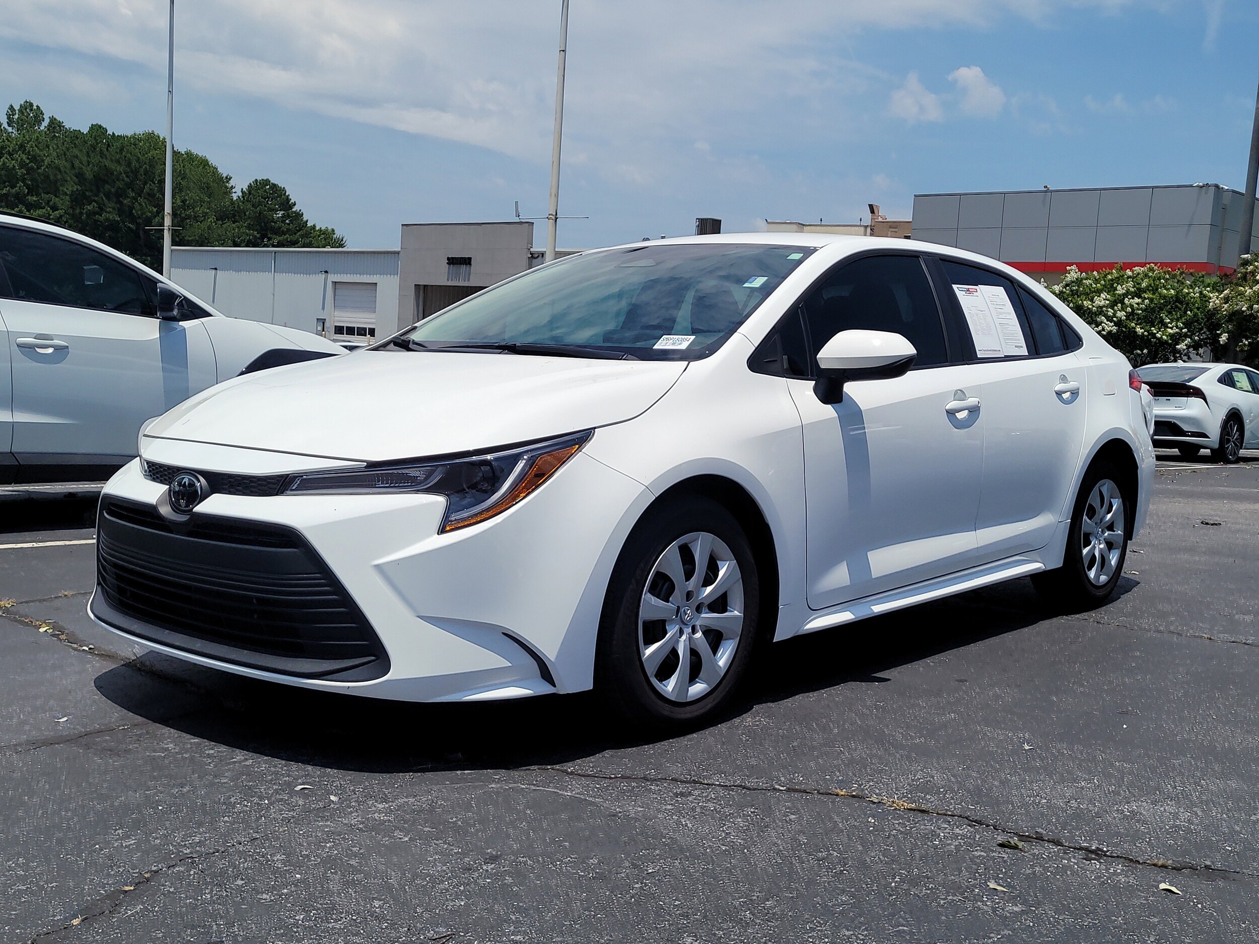 2024 Toyota Corolla LE photo 3