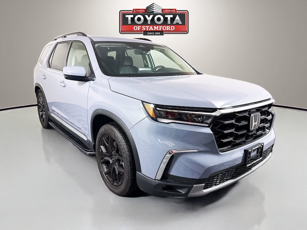 Used 2025 Honda Pilot SUV