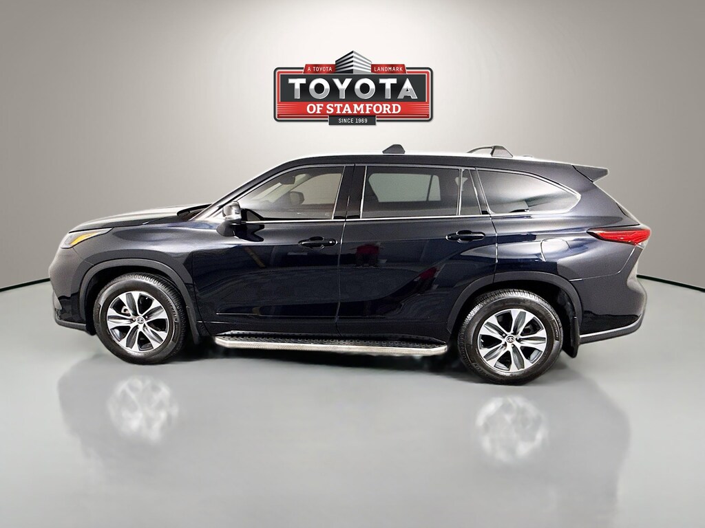 Used 2022 Toyota Highlander XLE SUV