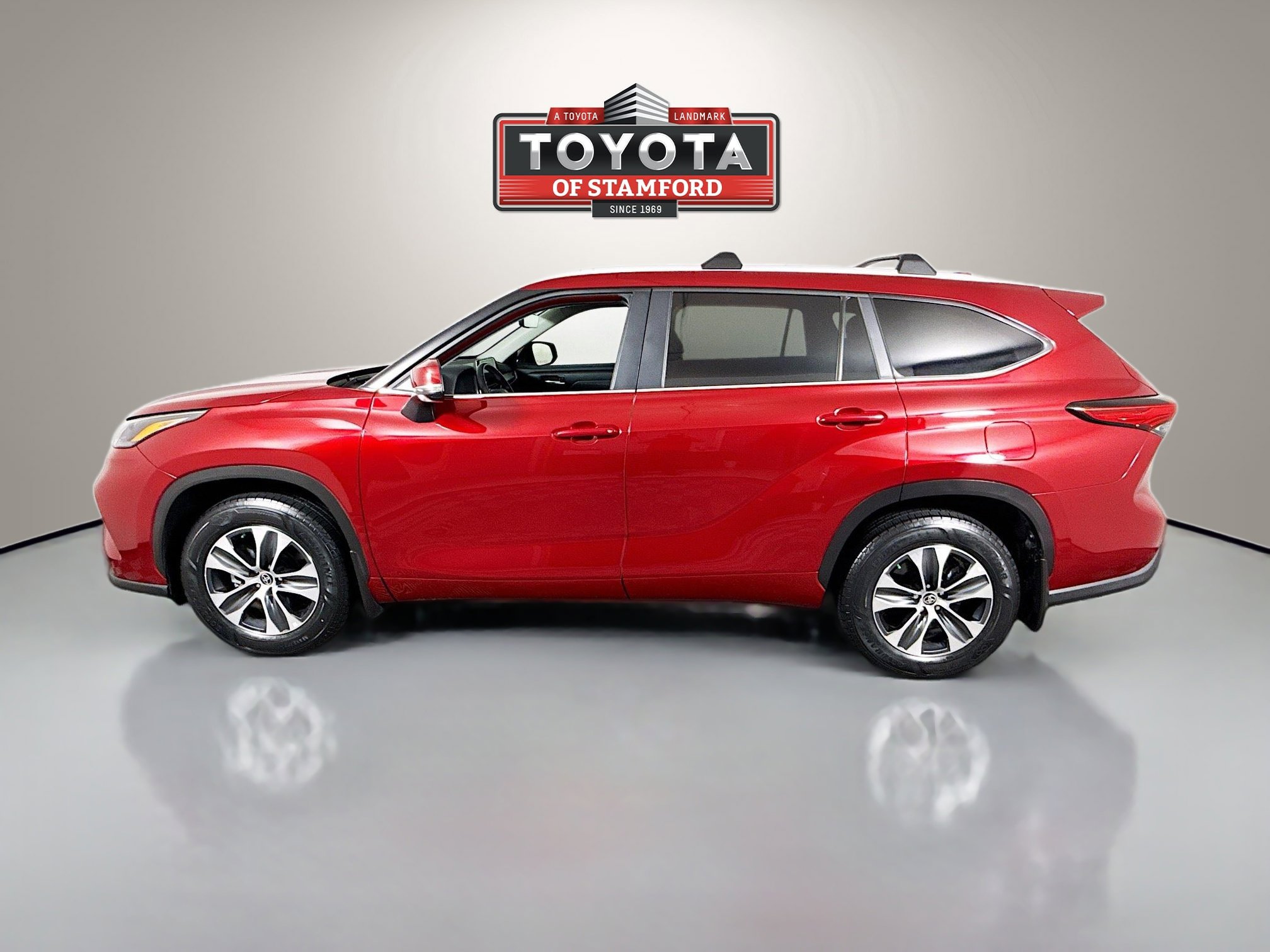 2023 Toyota Highlander XLE photo 4