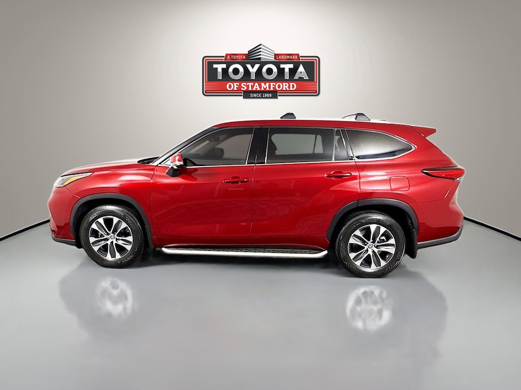 Used 2022 Toyota Highlander XLE SUV