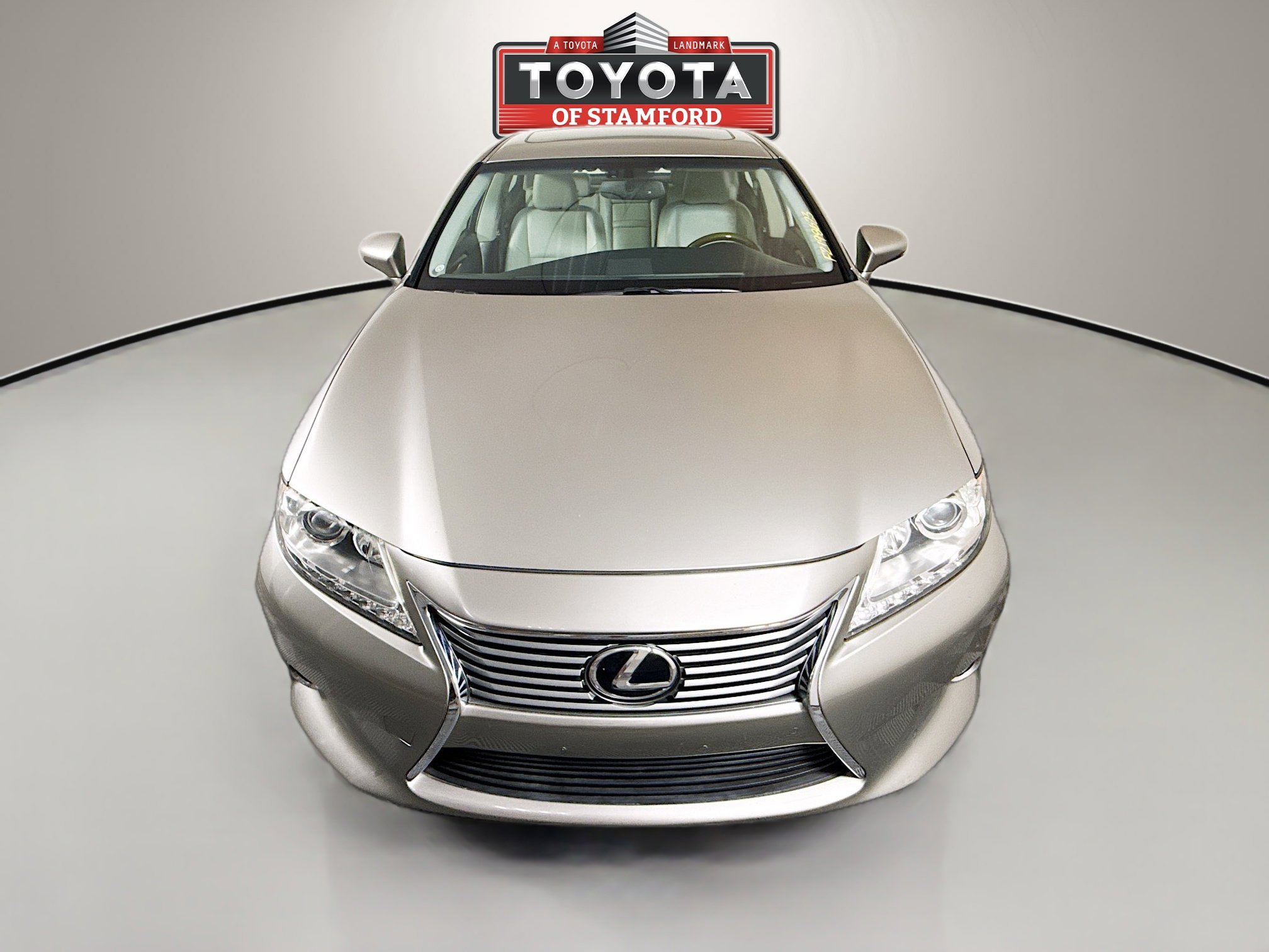 2015 Lexus ES 350 photo 2