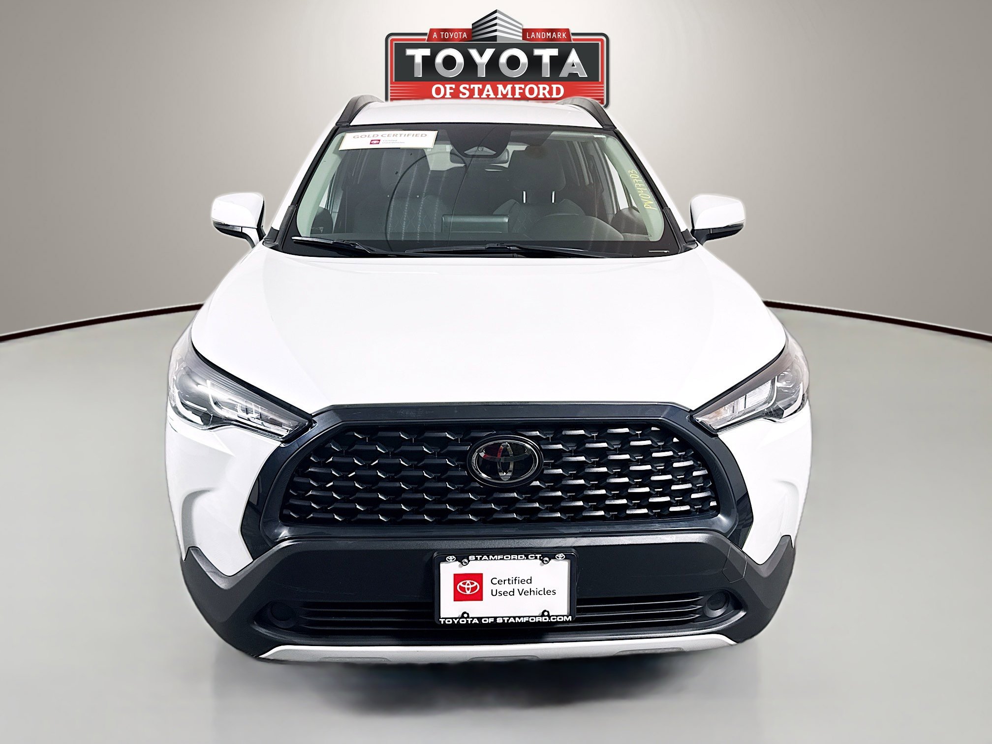 2023 Toyota Corolla Cross LE photo 2