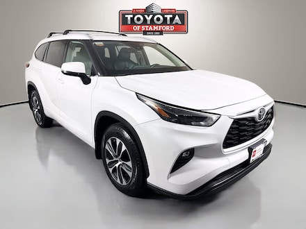 2022 Toyota Highlander XLE SUV