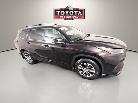 2022 Toyota Highlander XLE SUV