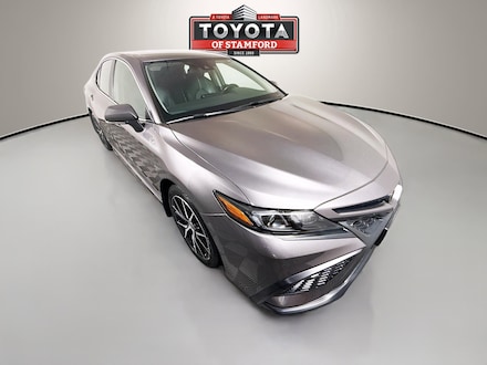 2022 Toyota Camry SE Sedan