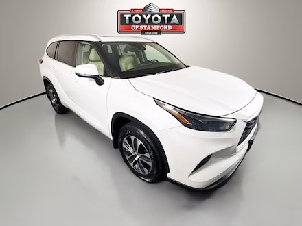 2022 Toyota Highlander XLE SUV
