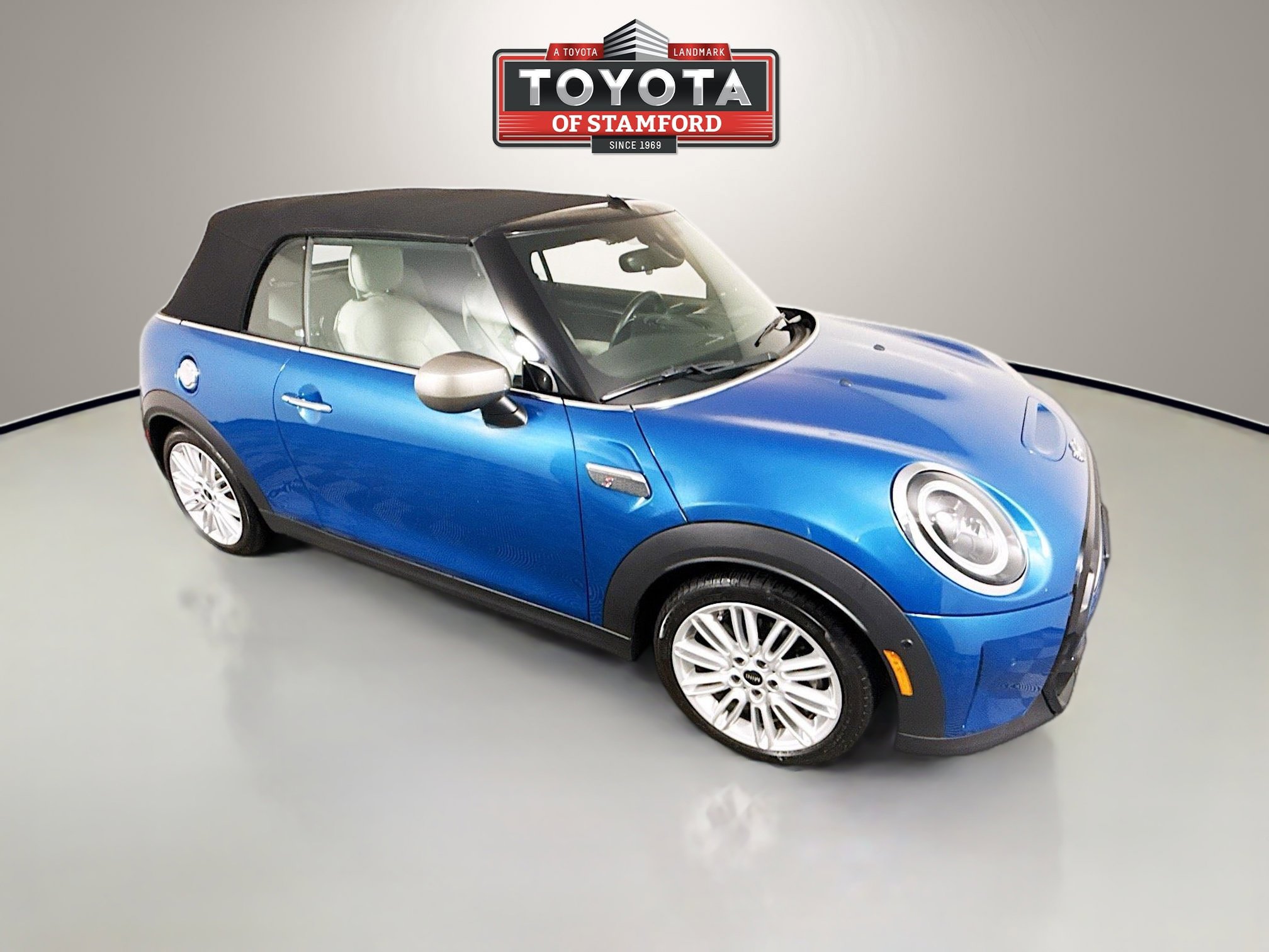 2023 MINI Convertible