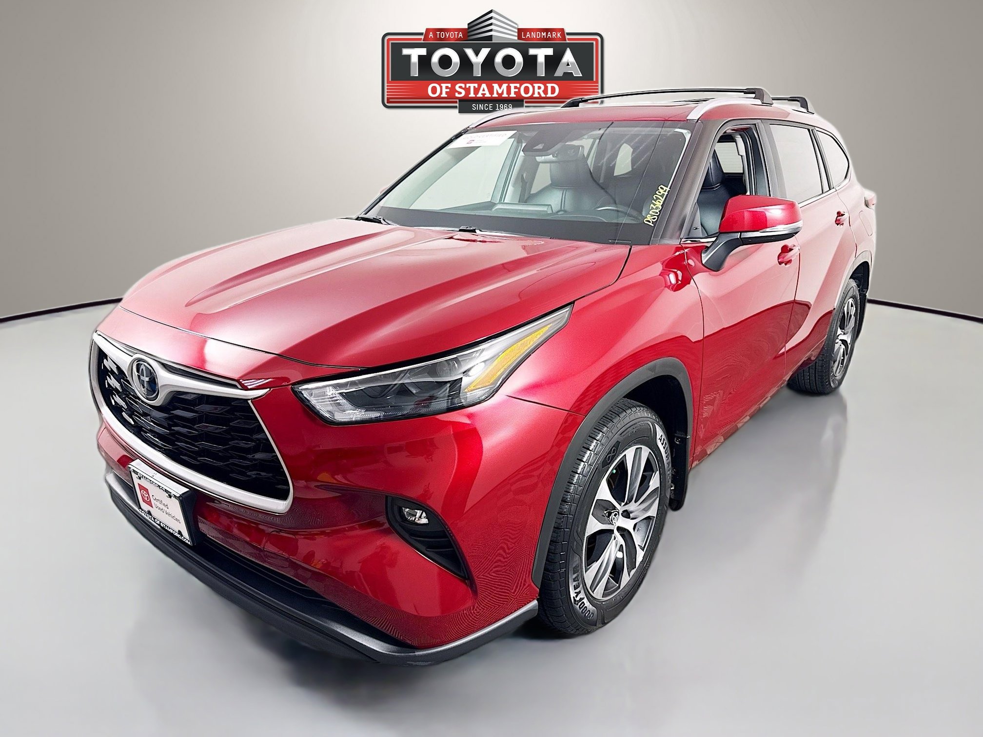 2023 Toyota Highlander XLE photo 3
