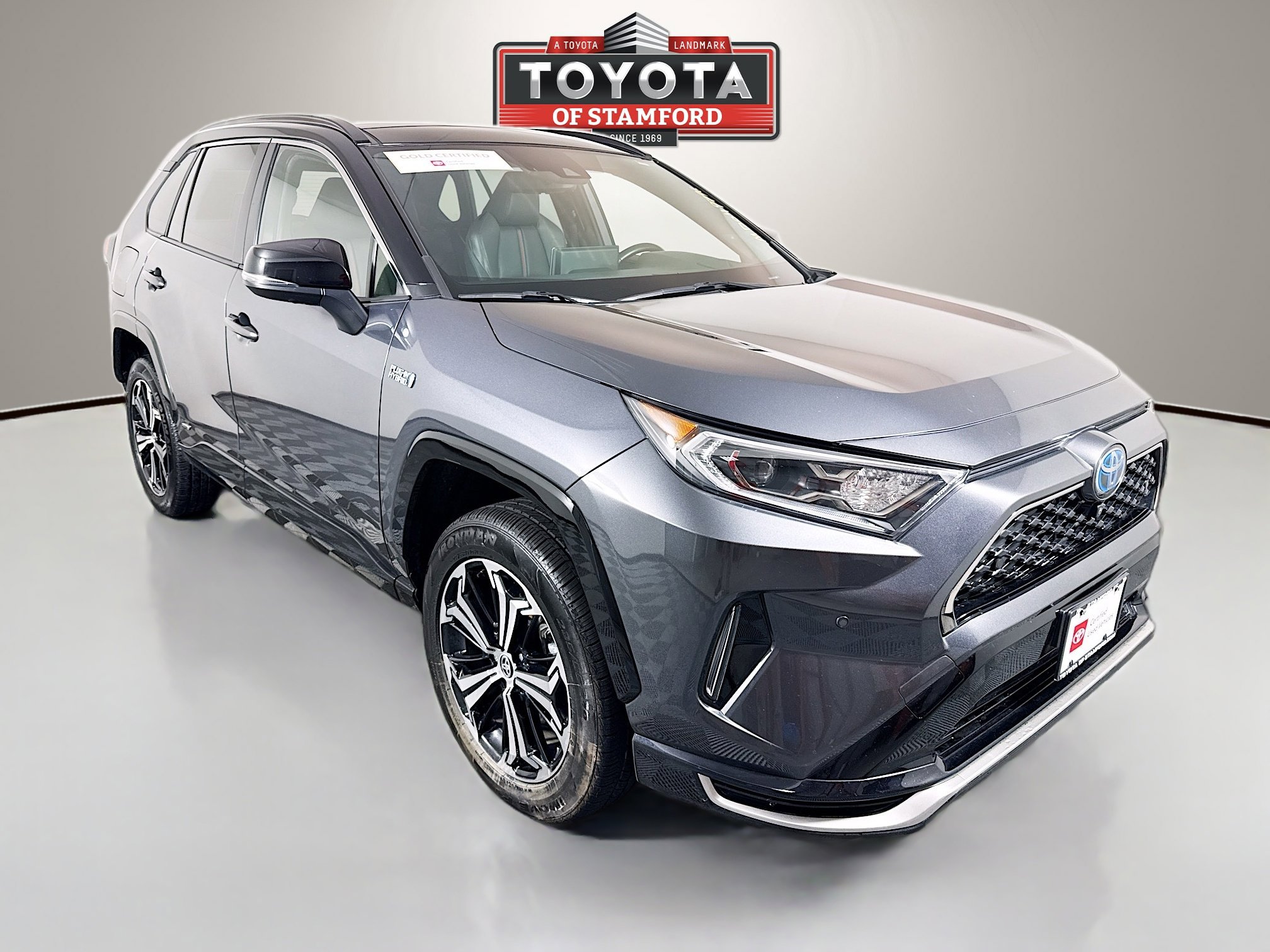 2021 Toyota RAV4 XSE's photo