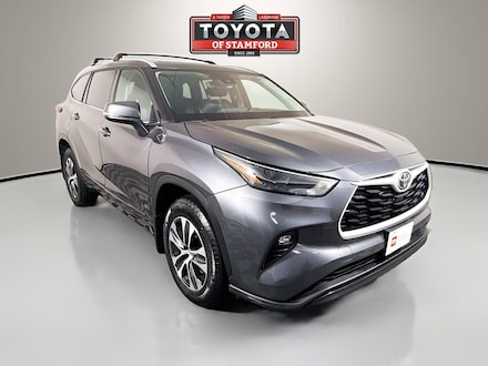 2022 Toyota Highlander XLE SUV