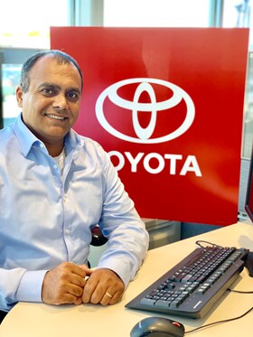 Staff member Malik Paracha from 7f7f08efca38