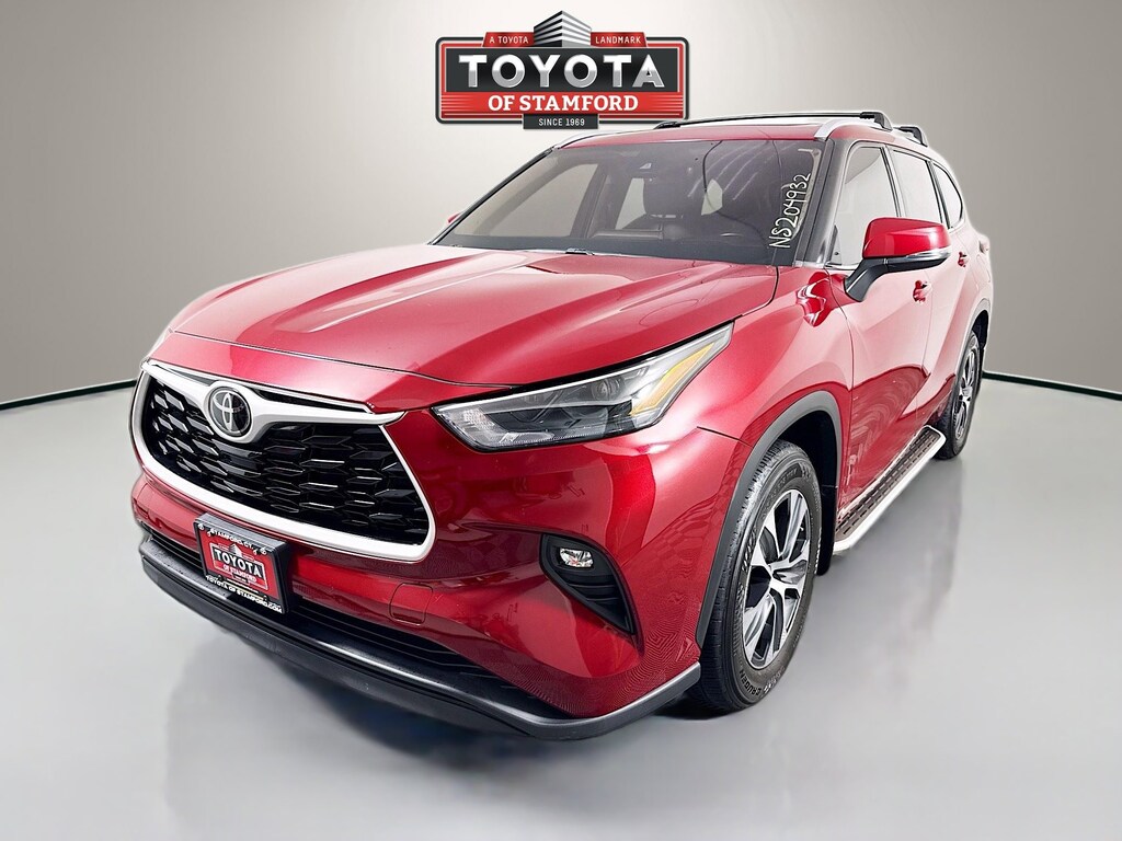 Used 2022 Toyota Highlander XLE SUV