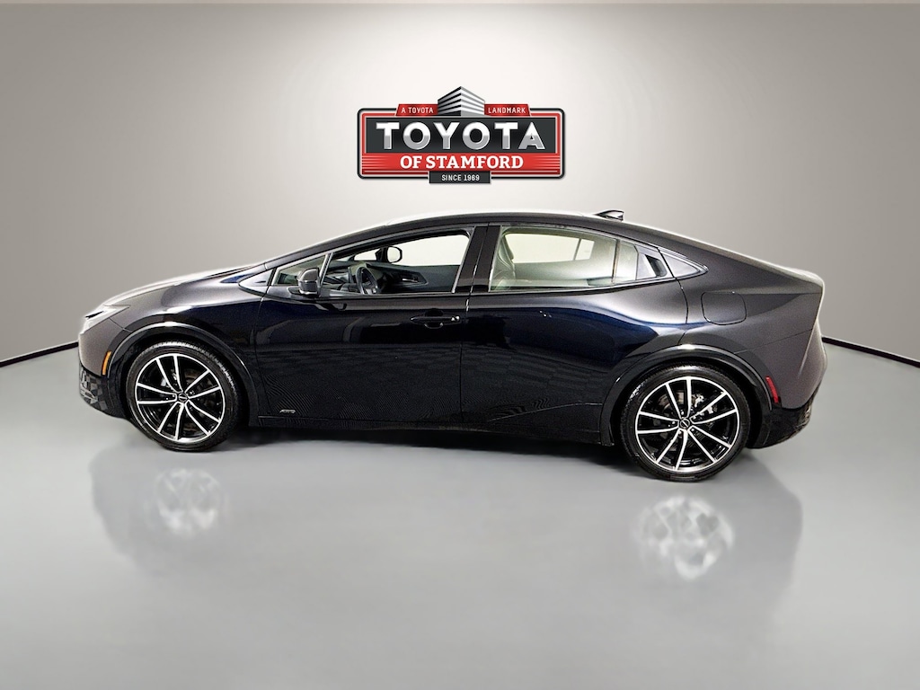 Used 2023 Toyota Prius XLE Hatchback