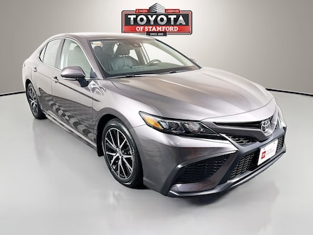 2024 Toyota Camry SE Sedan