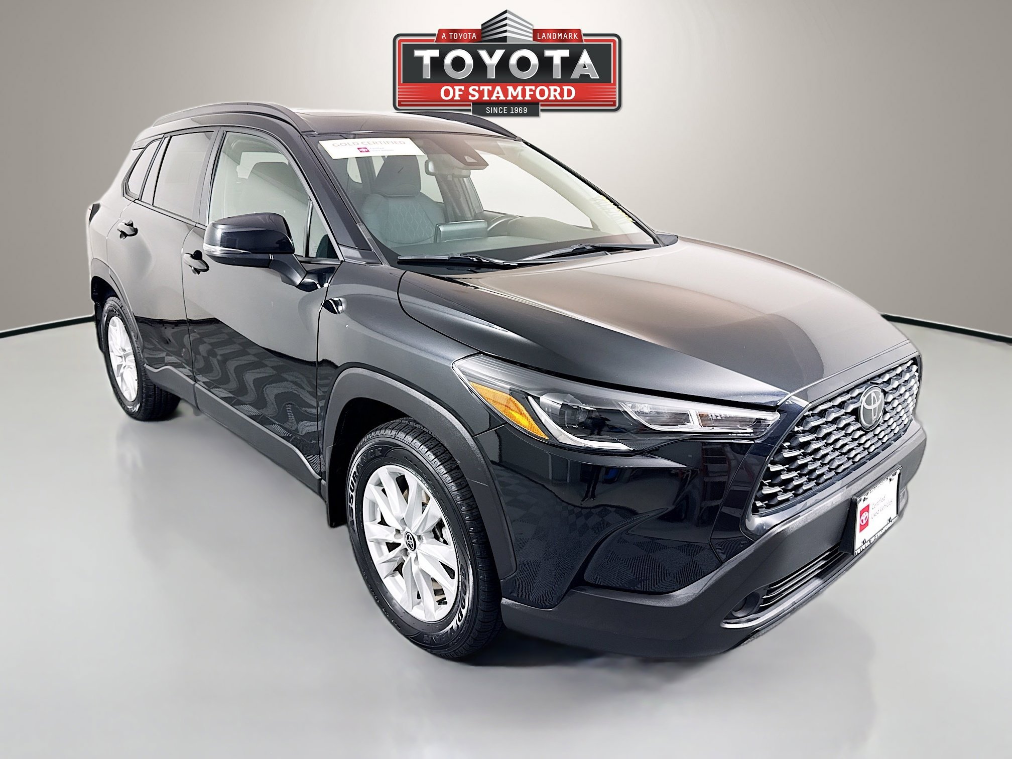 2022 Toyota Corolla Cross LE's photo