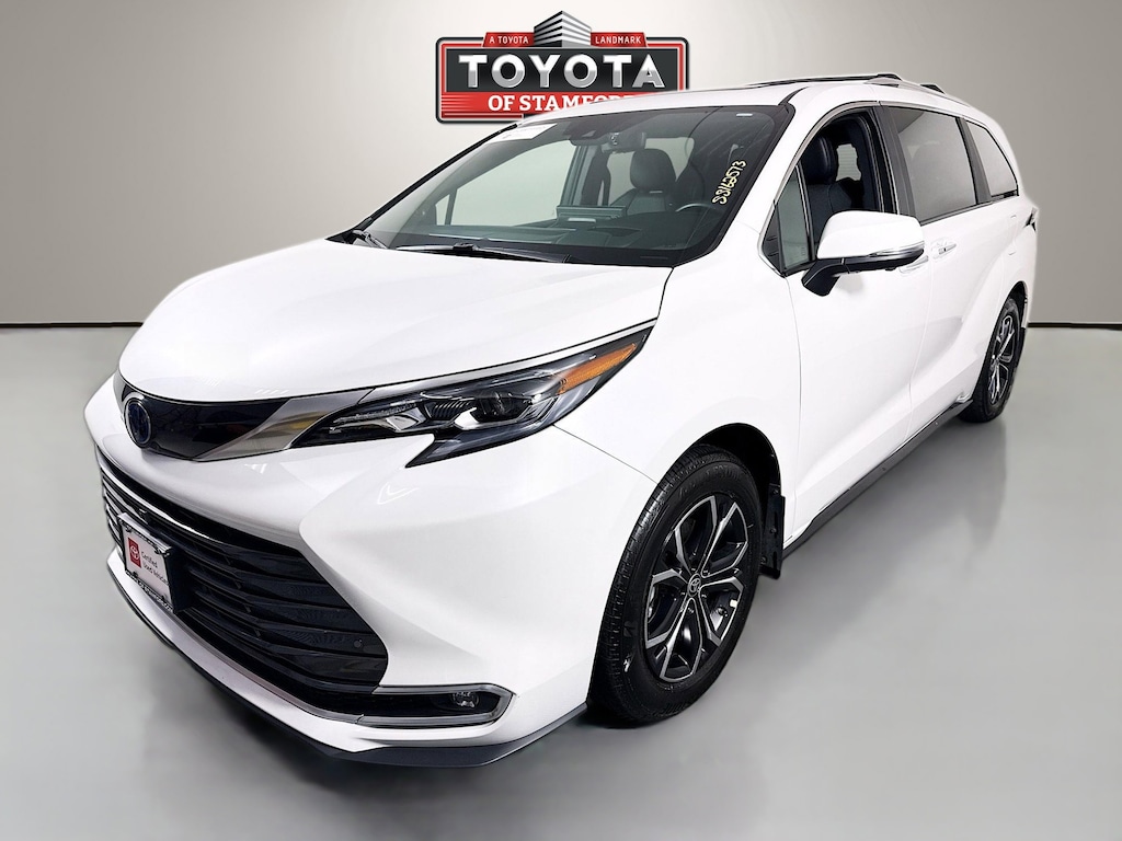 Certified 2025 Toyota Sienna Platinum Van Passenger Van