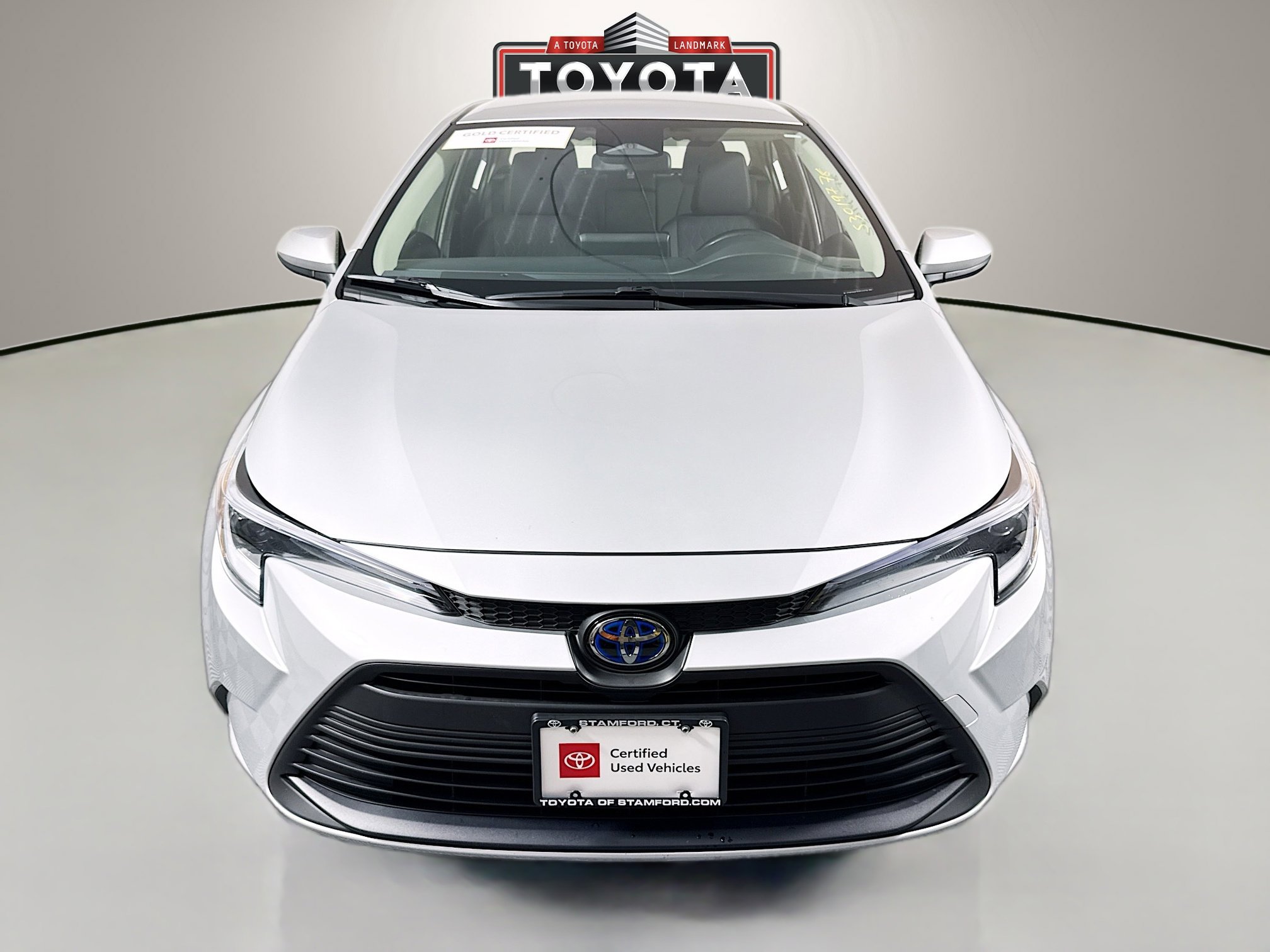 2025 Toyota Corolla LE SE photo 2